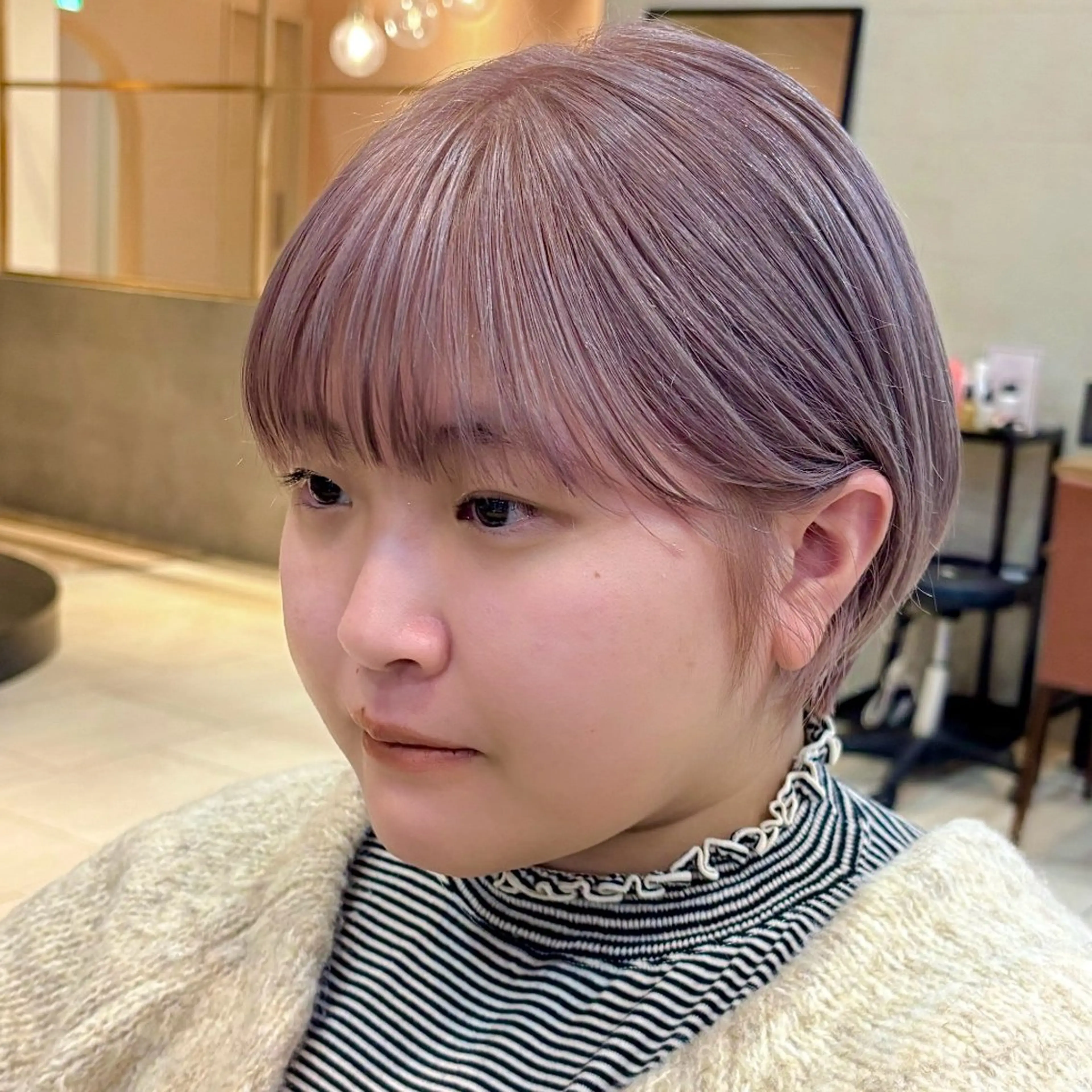 ショート カラー 丸みショート ブリーチ グレージュ ラベンダーカラー ラベンダーグレージュ 顔まわり/レイヤー/ 透明感/まいな🥨のヘアスタイル