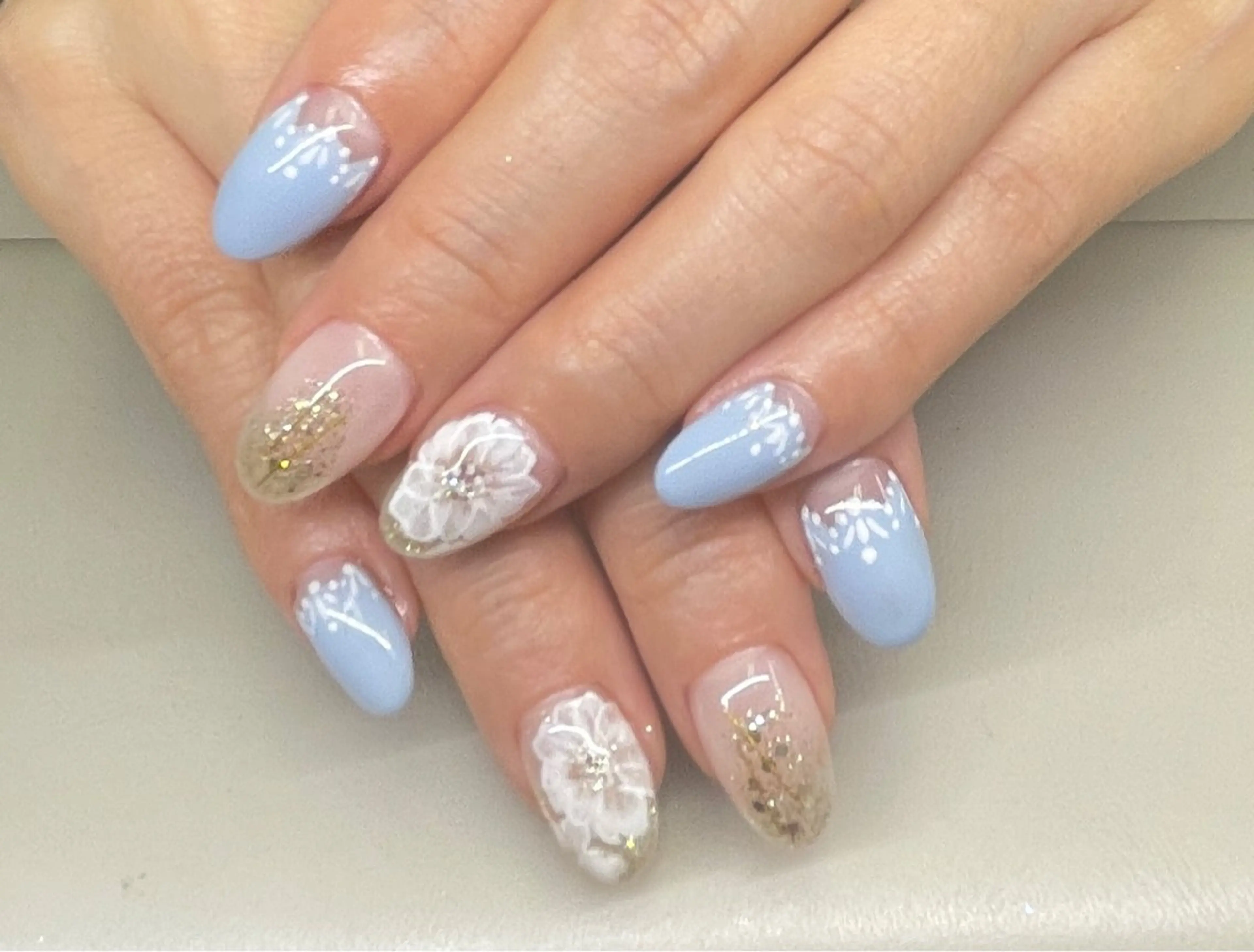 ネイル ハンドネイル AngelChris ビューティーサロンのネイルデザイン