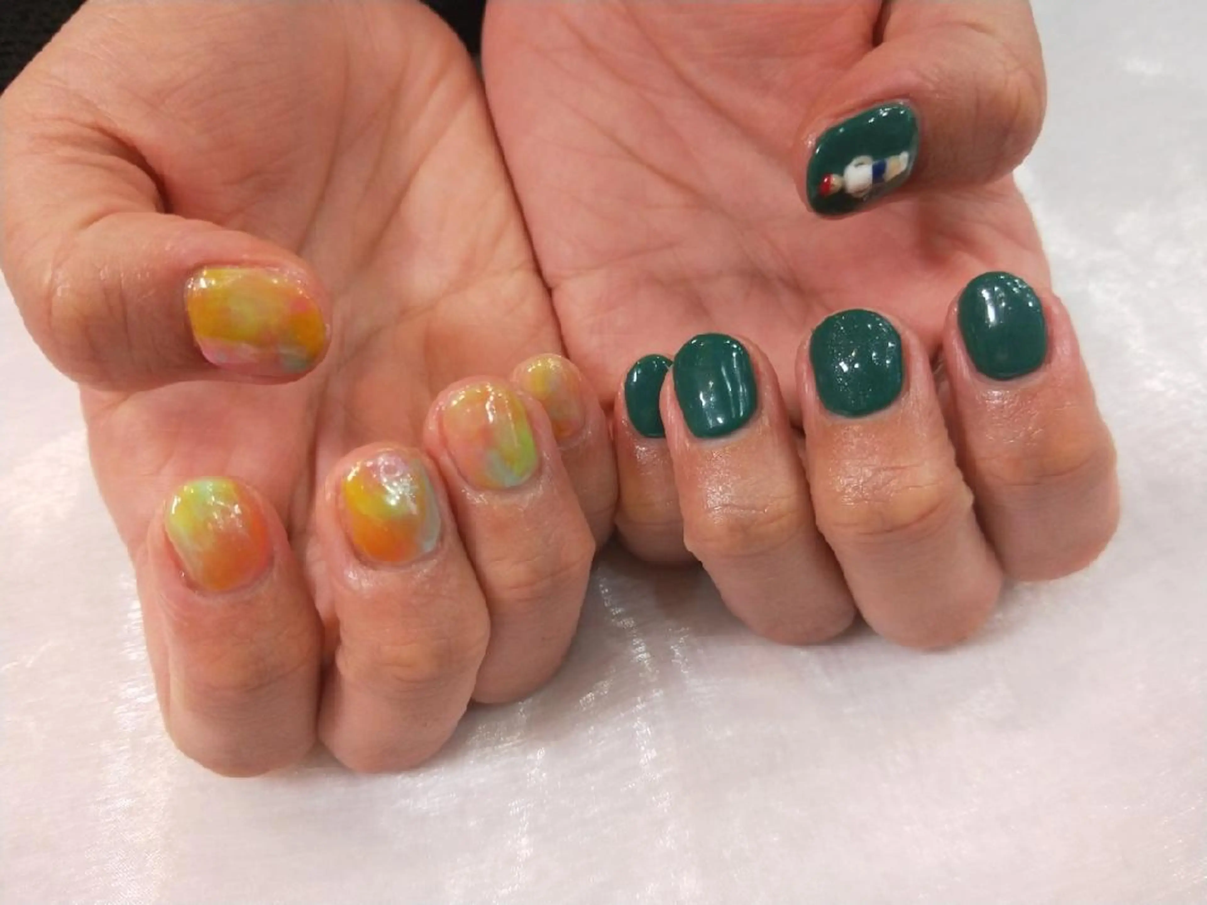 ネイル ハンドネイル ハンドケア R'well所属・はばすみれ🎀ﾈｲﾙ 光ﾌｪｲｼｬﾙ ﾍｱのネイルデザイン