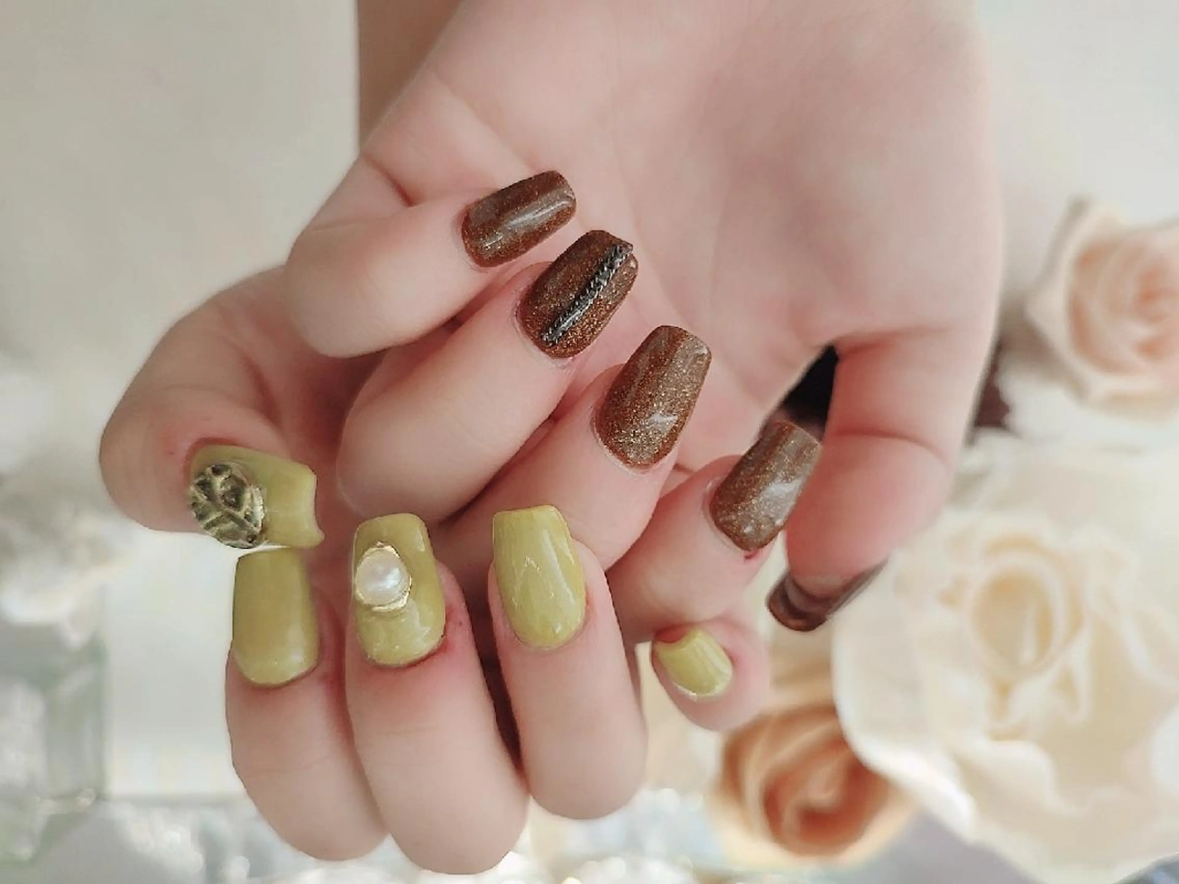 ネイル ハンドネイル RUNWAY 　　の眉毛・アイブロウイメージ