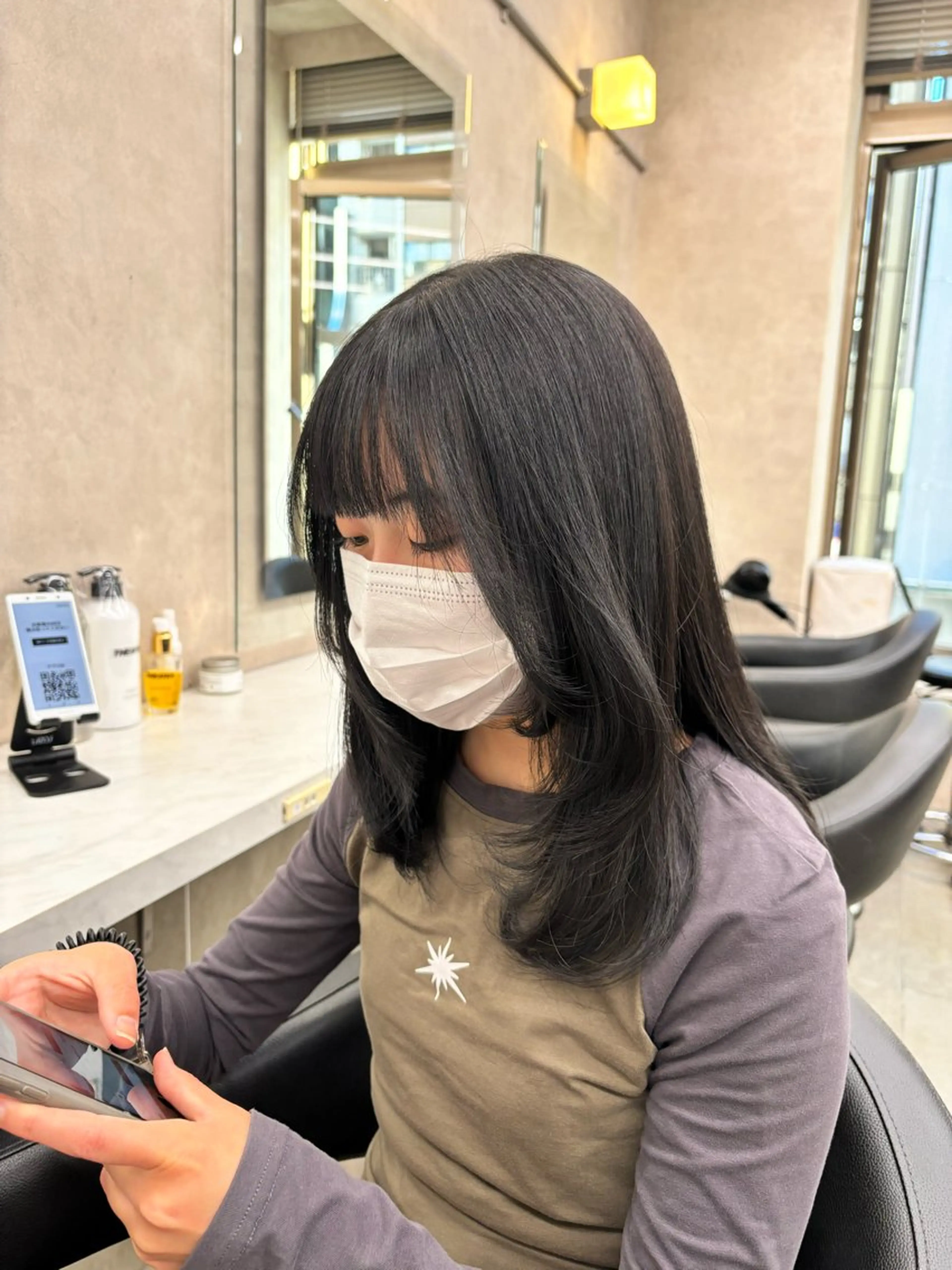 ミディアム カラー ハイレイヤー レイヤーカット 表参道ハッシュカット レイヤー/リノンのヘアスタイル