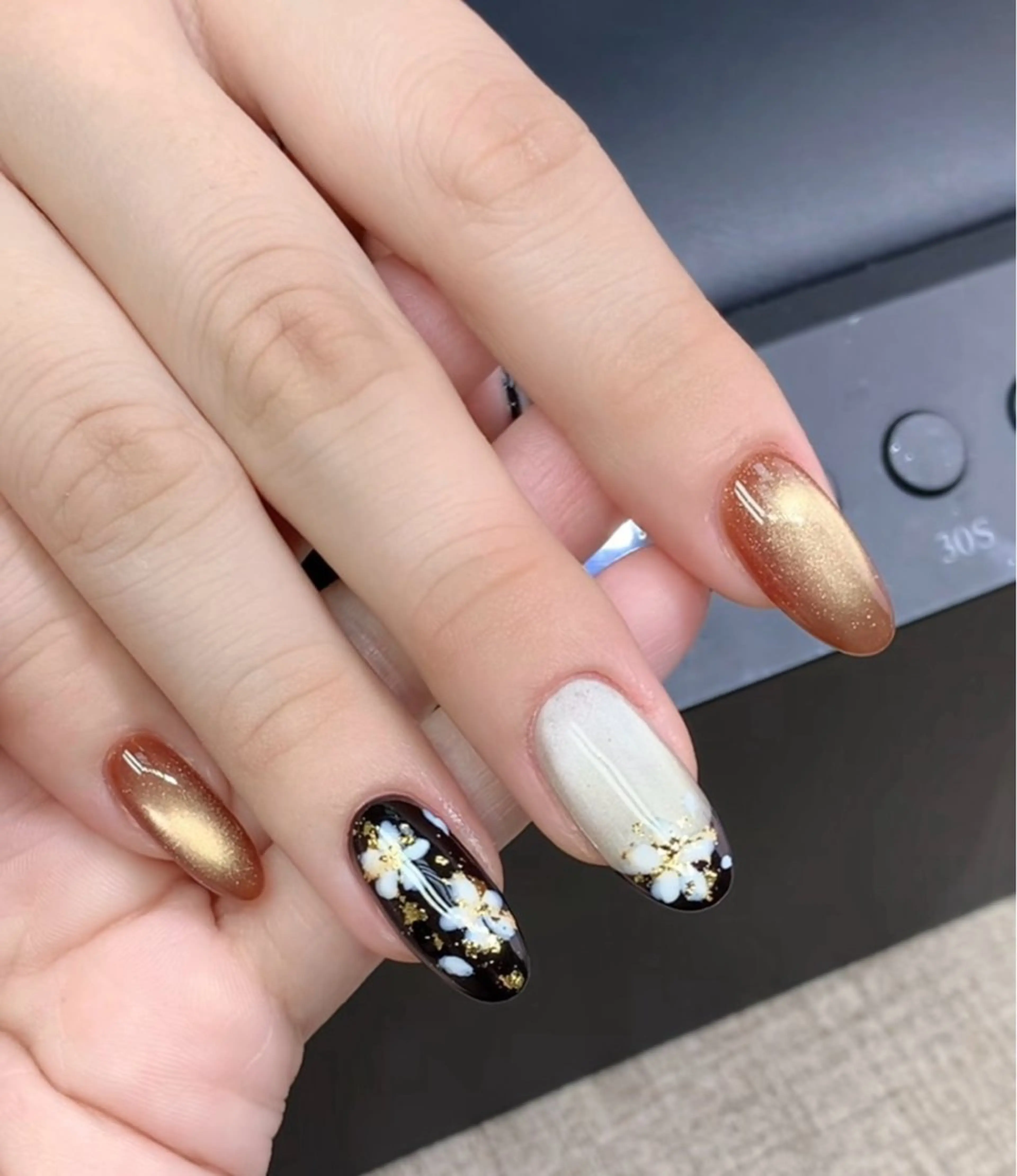 ネイル AMI NAIL 池袋所属・キム ハンのネイルデザイン