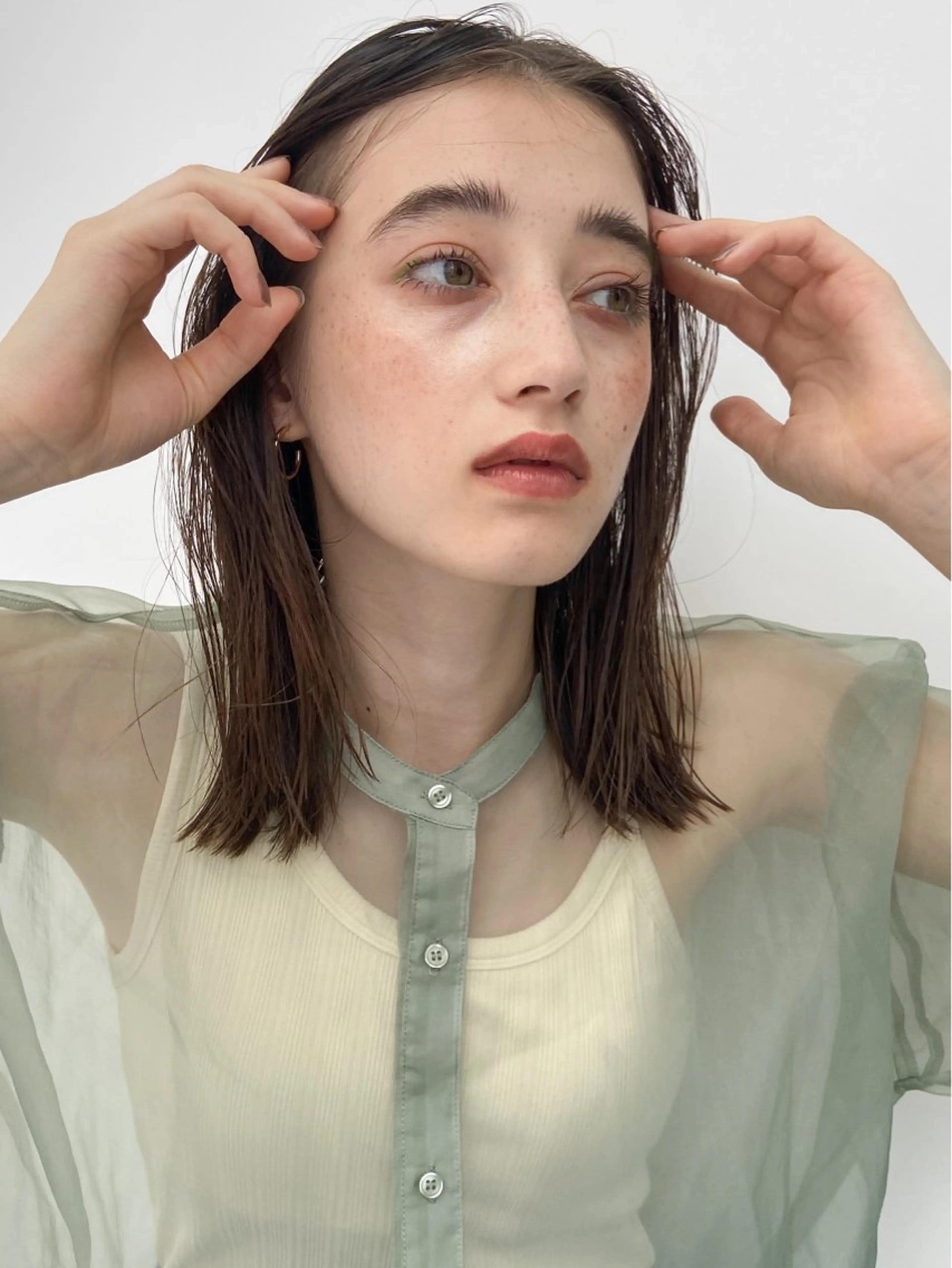 ミディアム カラー ハイライトカラー ハイライト 色素薄めカラー❤︎ chihiroのヘアスタイル