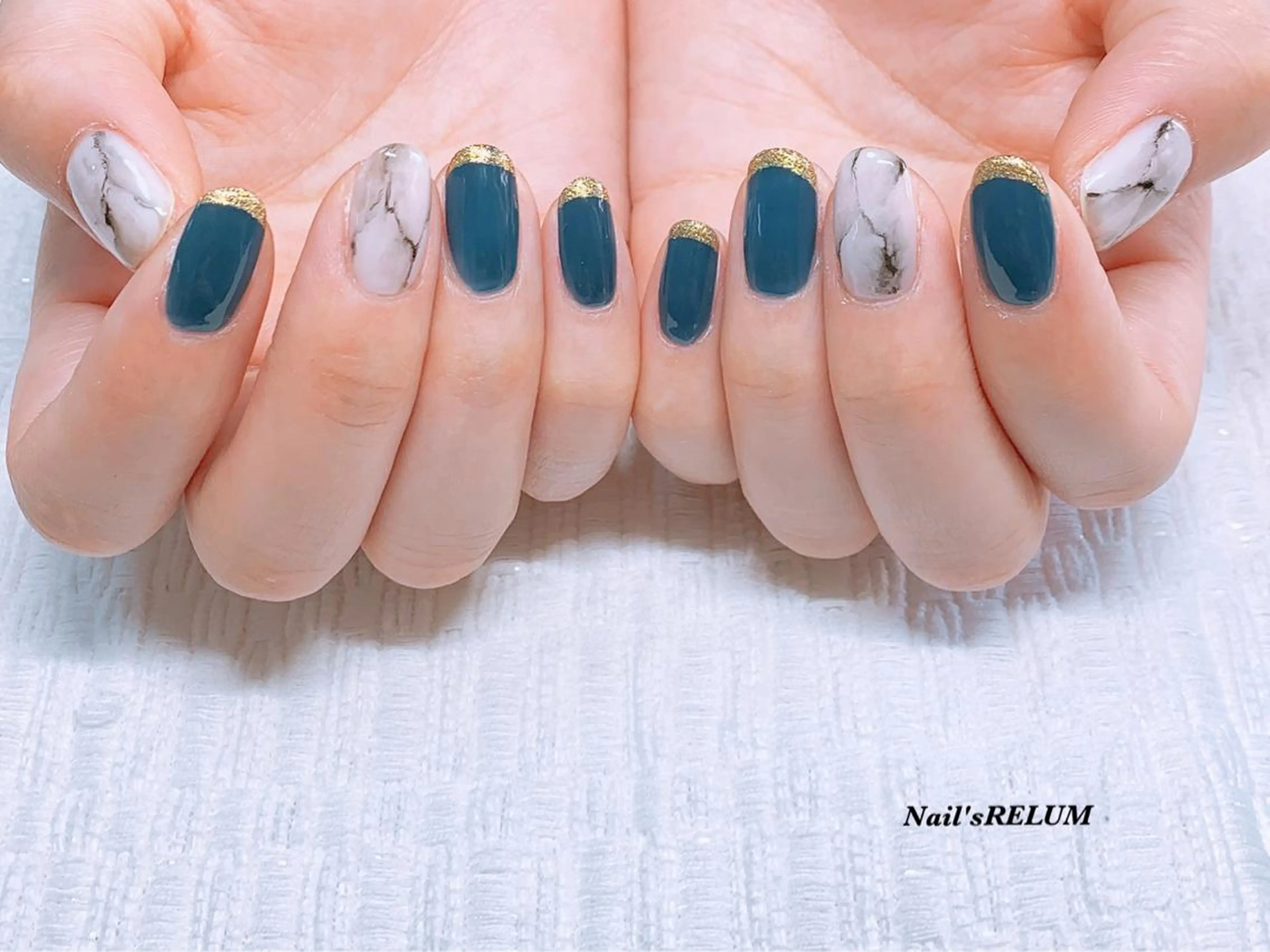 ネイル 持ち込み THECOLORS所属・近貞 莉奈のネイルデザイン