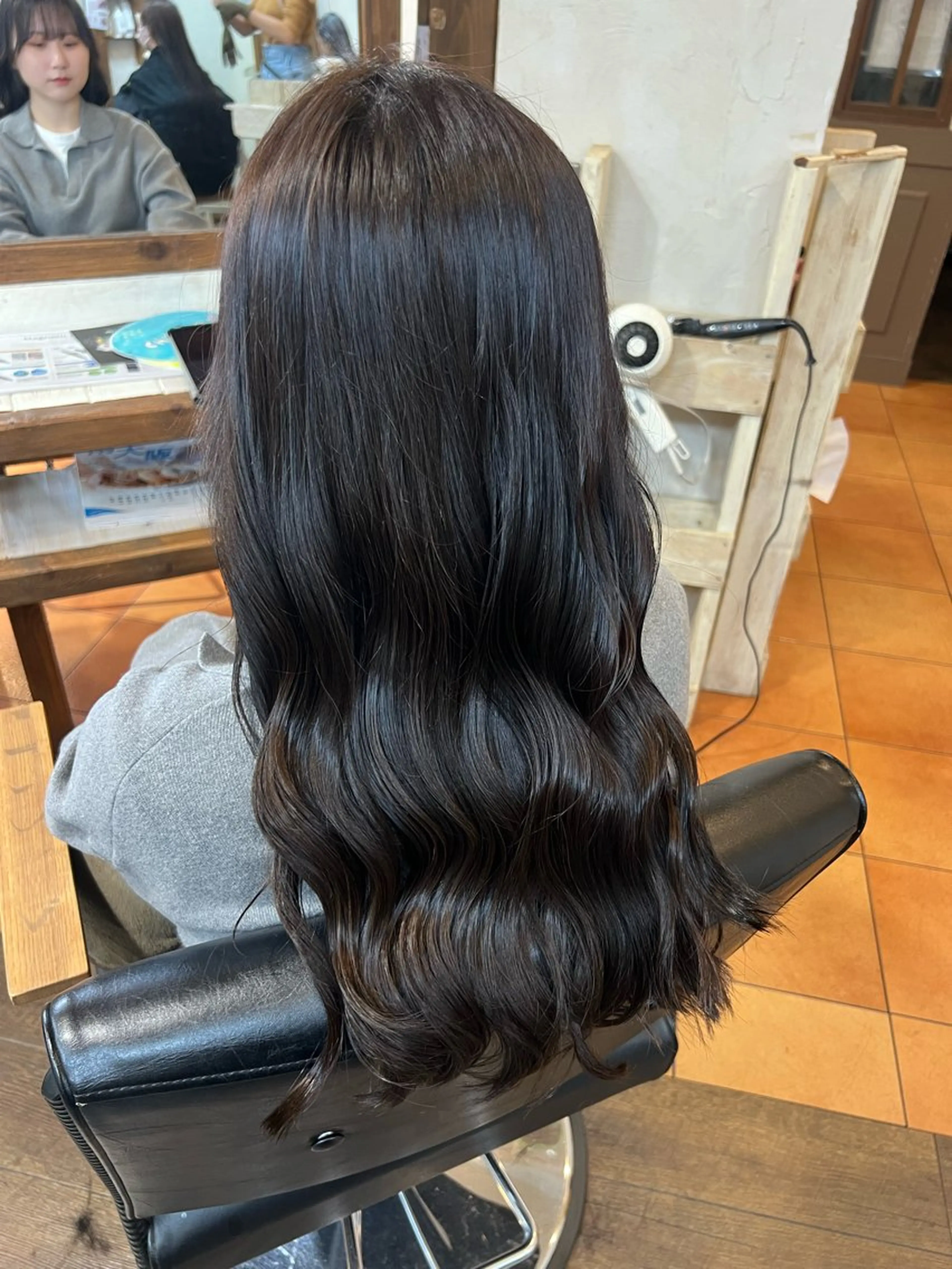 ロング カラー アッシュ トリートメント レイヤー/透明感 カラー🫧‪平井のヘアスタイル