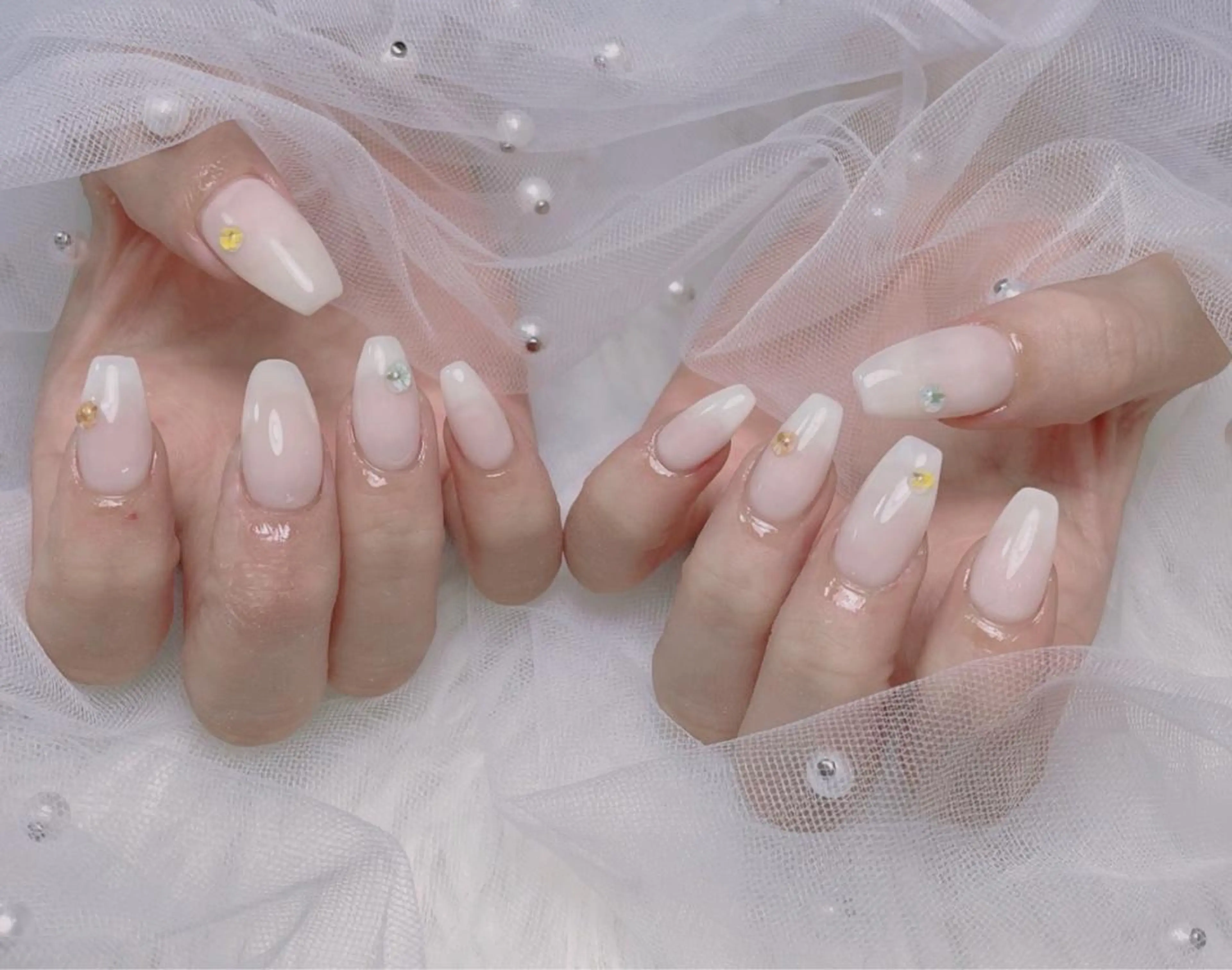 ネイル シンプルネイル lucky nail 歌舞伎町のネイルデザイン