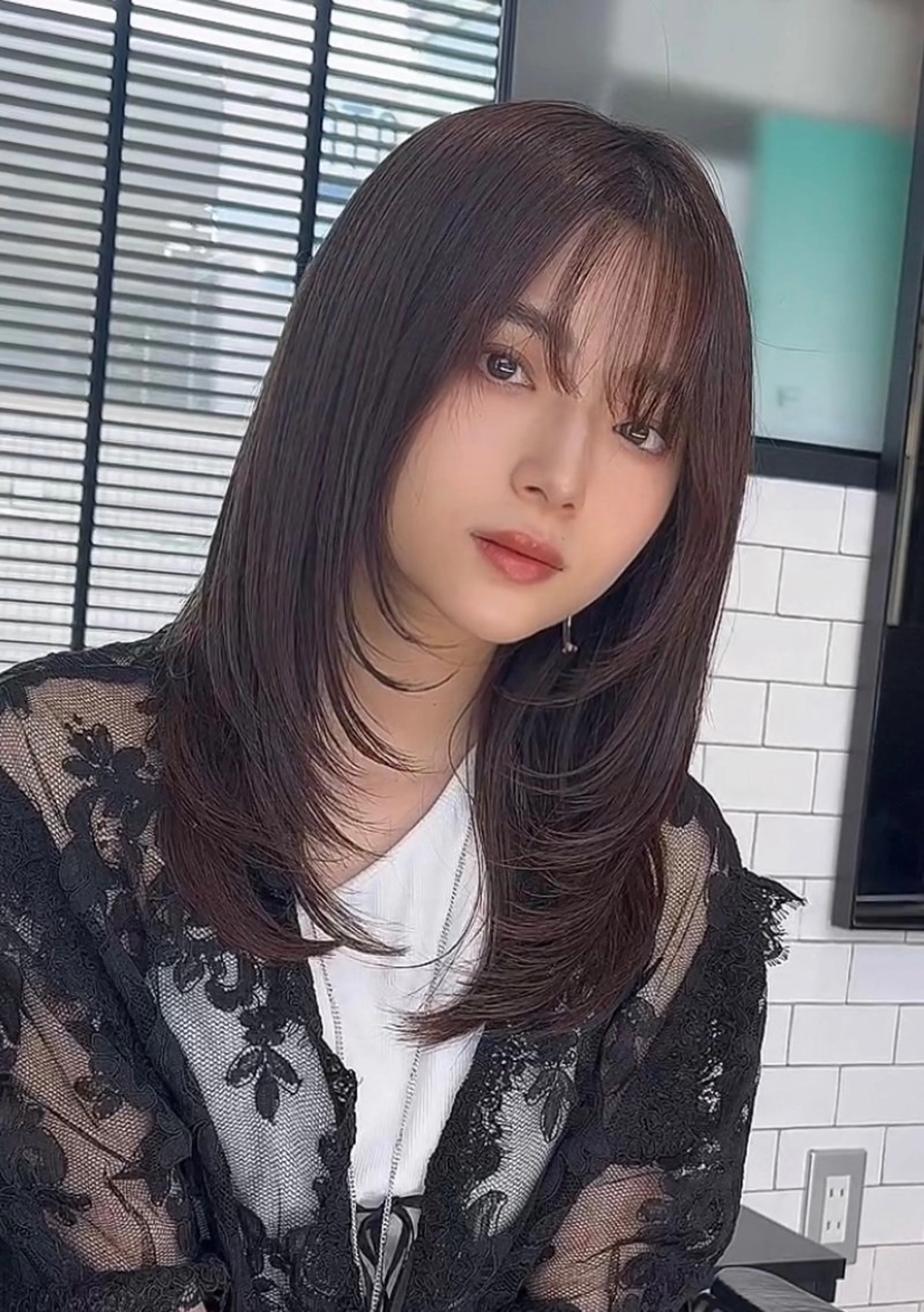 セミロング カラー カット ヘアカラー トリートメント 🌫️大人韓国ヘア 🌫️naoyaのヘアスタイル