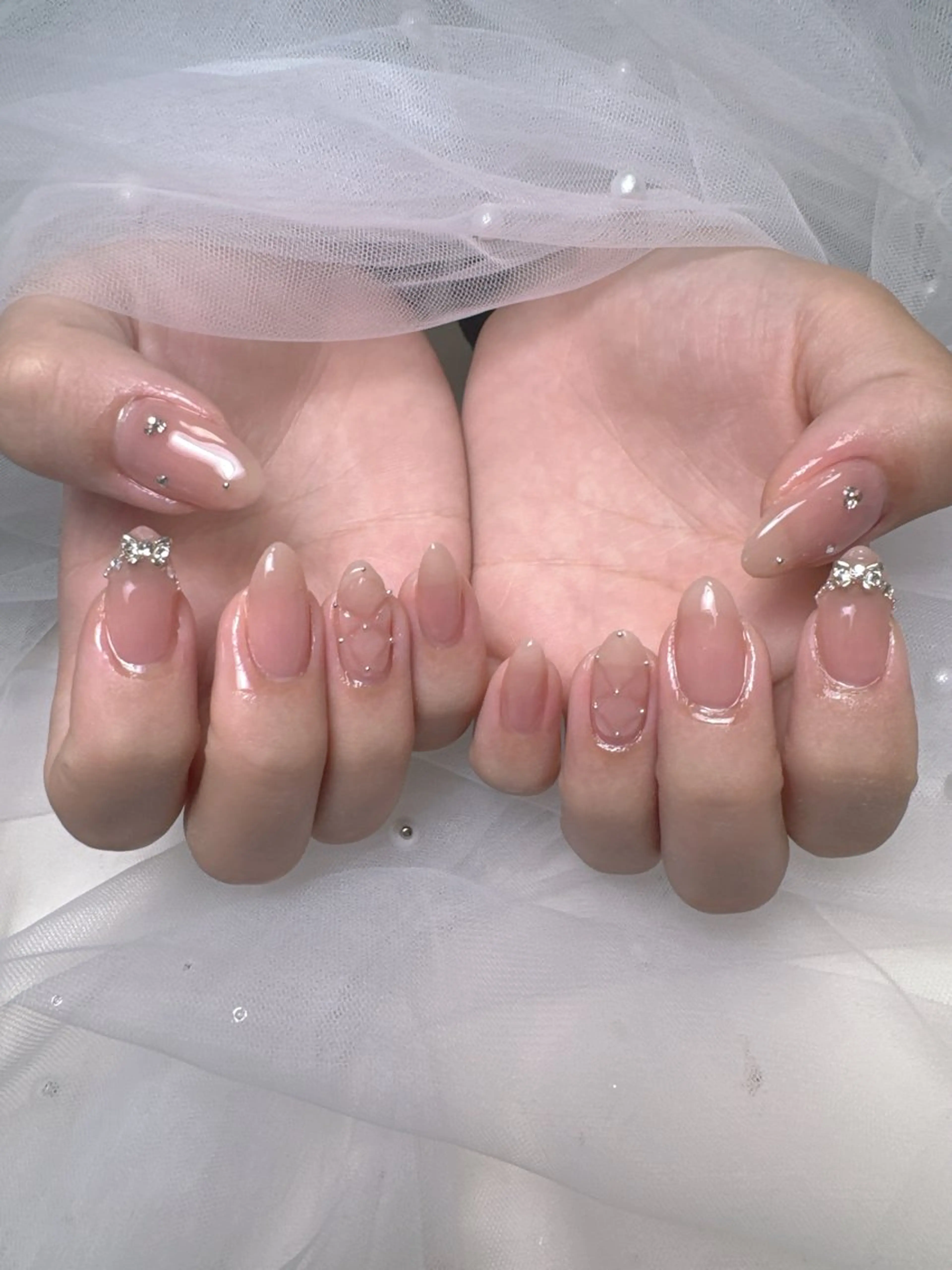 ネイル チークネイル ジェルネイル キラキラネイル マグネットネイル パラジェル ハンドネイル Queeens nailのネイルデザイン