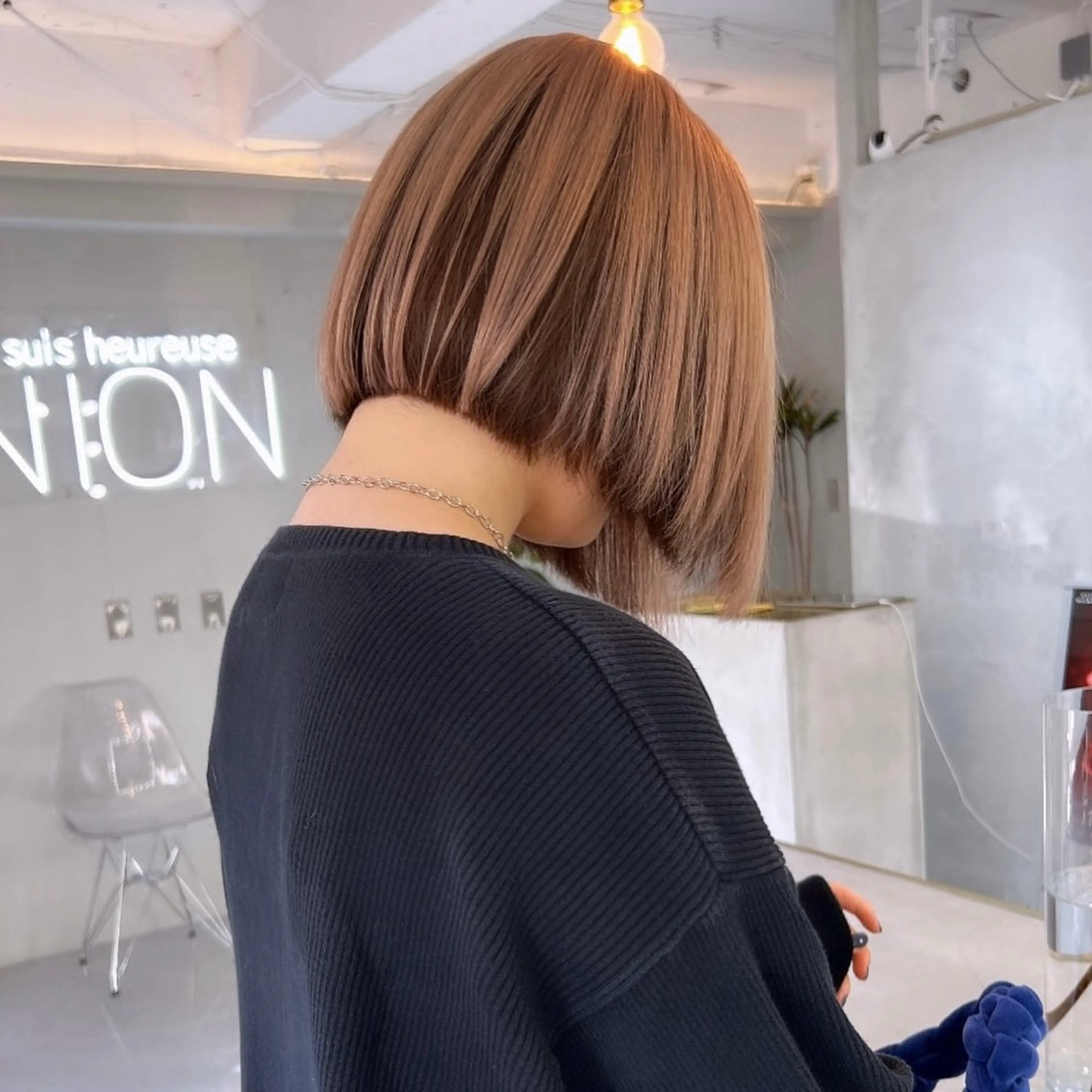 ショート カラー ブリーチ デザインカラー カット ヘアカラー トリートメント iga/渋谷個室🍀 ✨艶髪ハイトーン✨のヘアスタイル