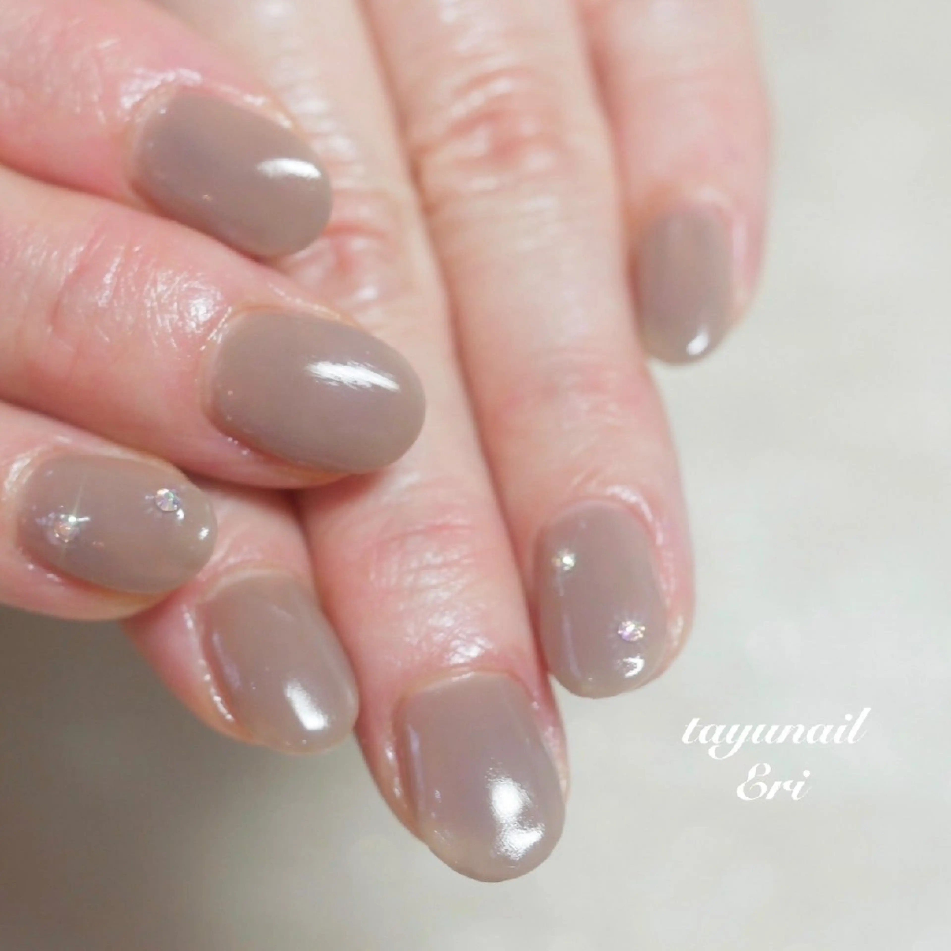 ネイル ジェルネイル ワンカラーネイル パラジェル シンプルネイル ストーンネイル ネイルサロン・ネイルスクール　たゆnail所属・ネイルサロン 【たゆnail】のネイルデザイン