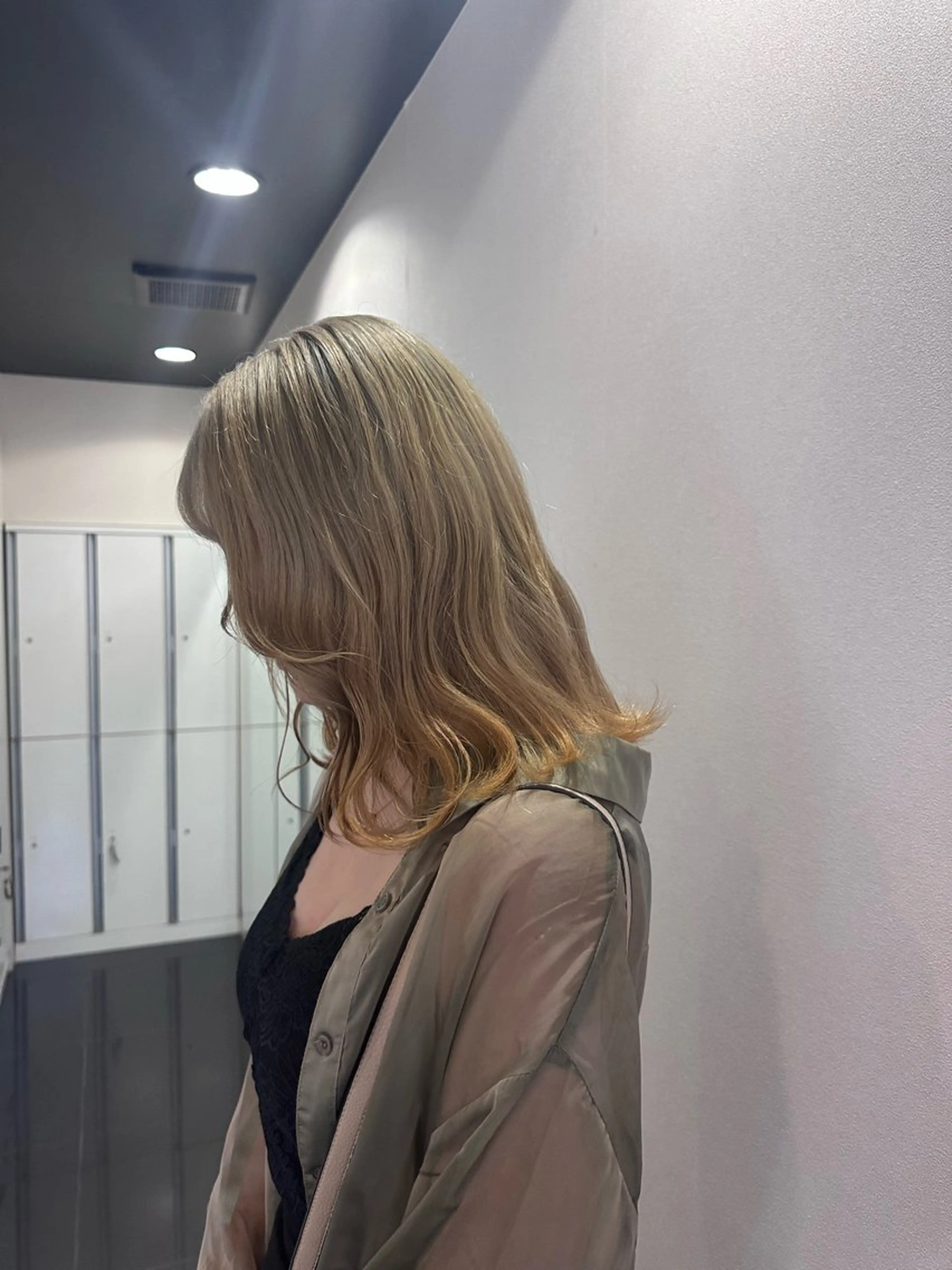 カラー ブロンド ブリーチカラー/ベー ジュ/Hono🦖のヘアスタイル