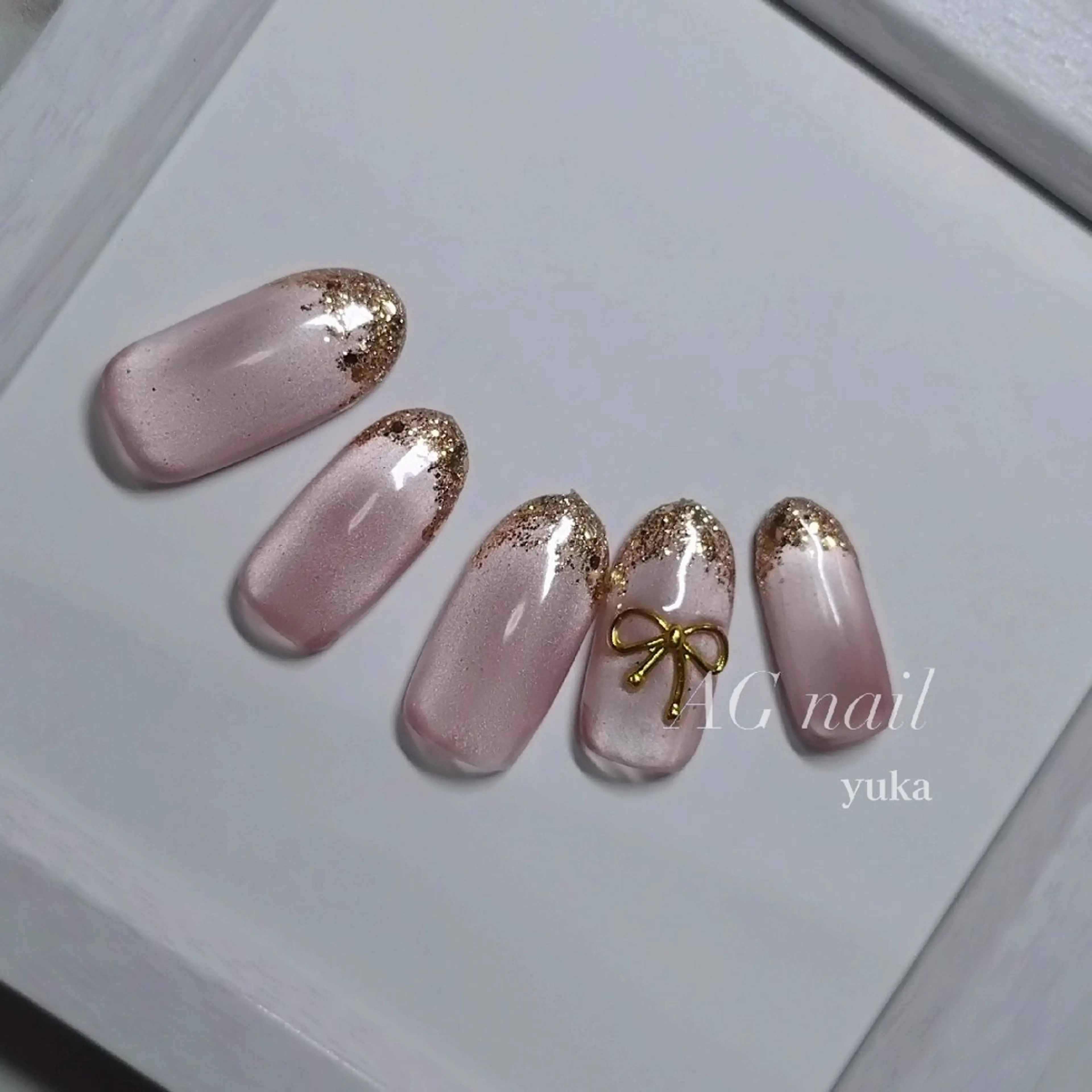 ネイル アートネイル マグネットネイル ピンク ハンドネイル AG nail 〚　yuka　〛のネイルデザイン
