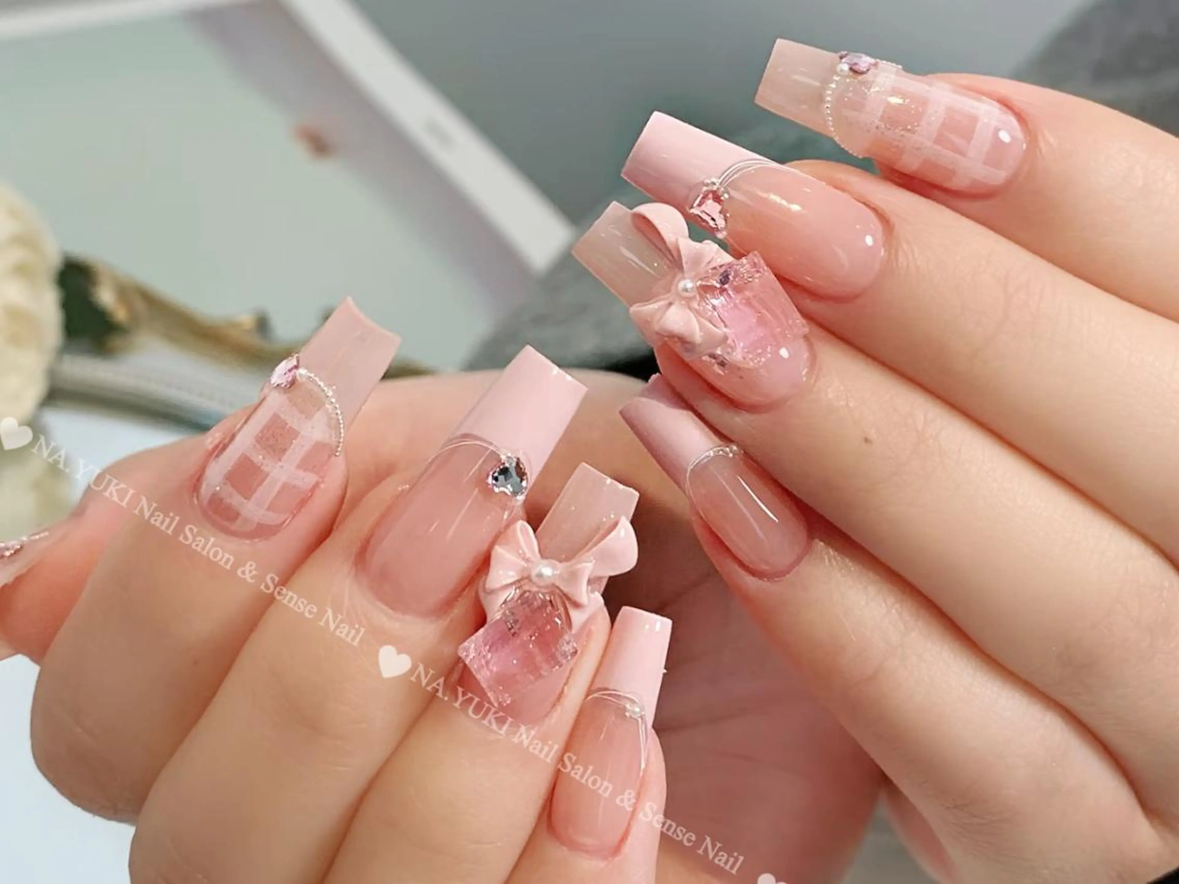 ネイル Mina. 🦢のネイルデザイン