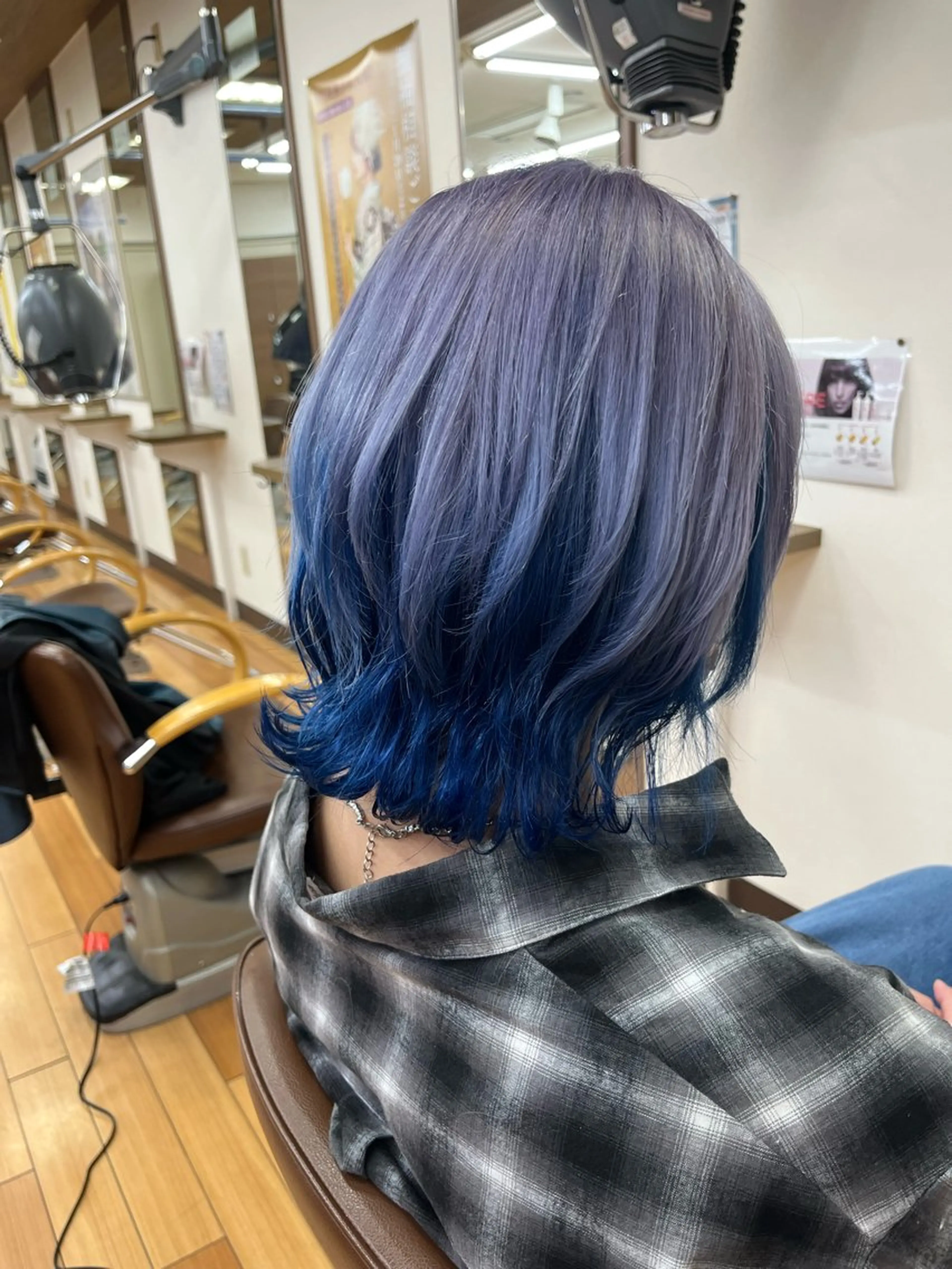 カラー ブリーチ/ハイトーン ボブ🐥HIYORIのヘアスタイル