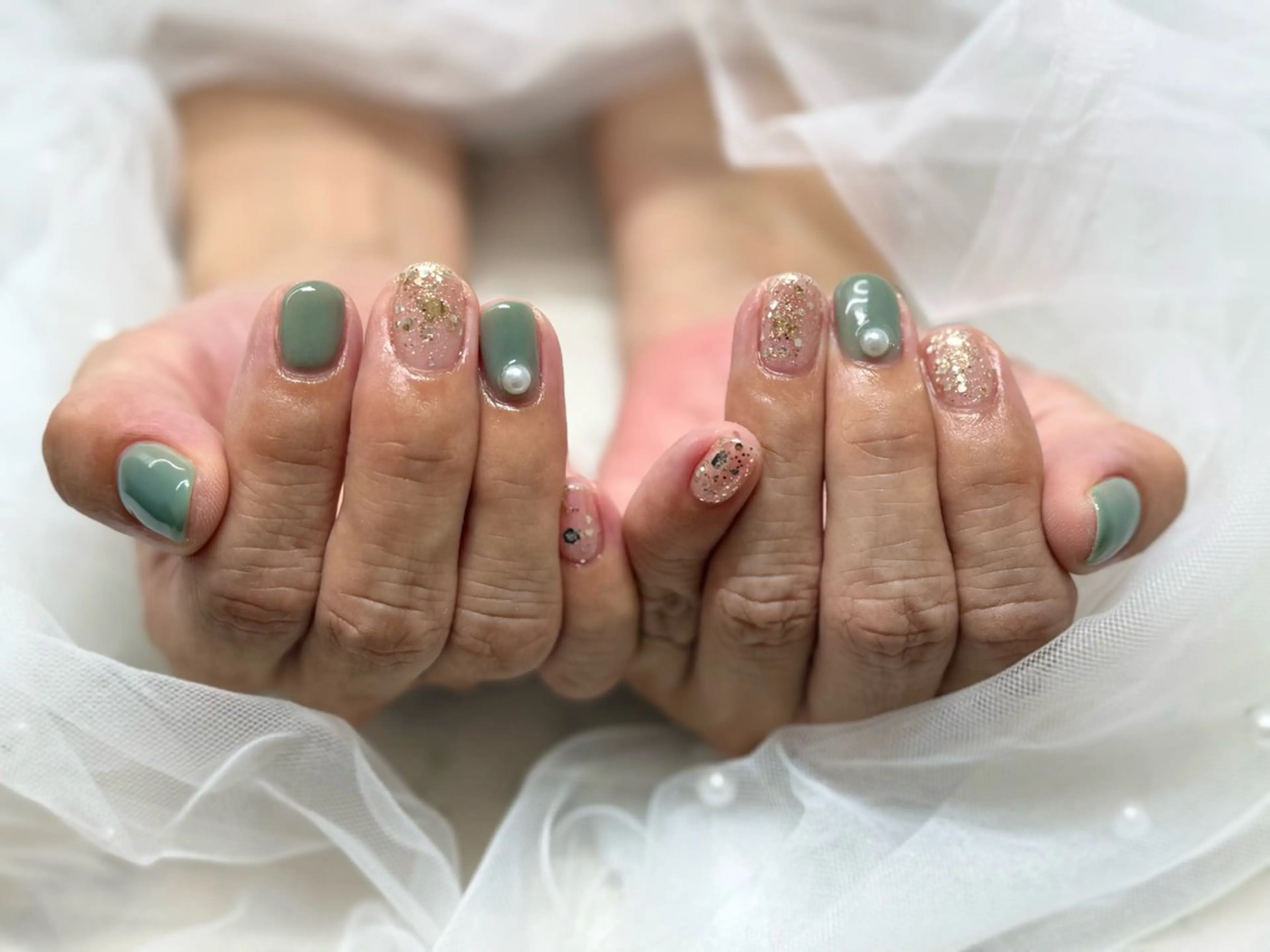 ネイル ラメ(グリッター) ワンカラーネイル salone Regina 【サローネ　レジーナ】所属・Regina Marinaのネイルデザイン