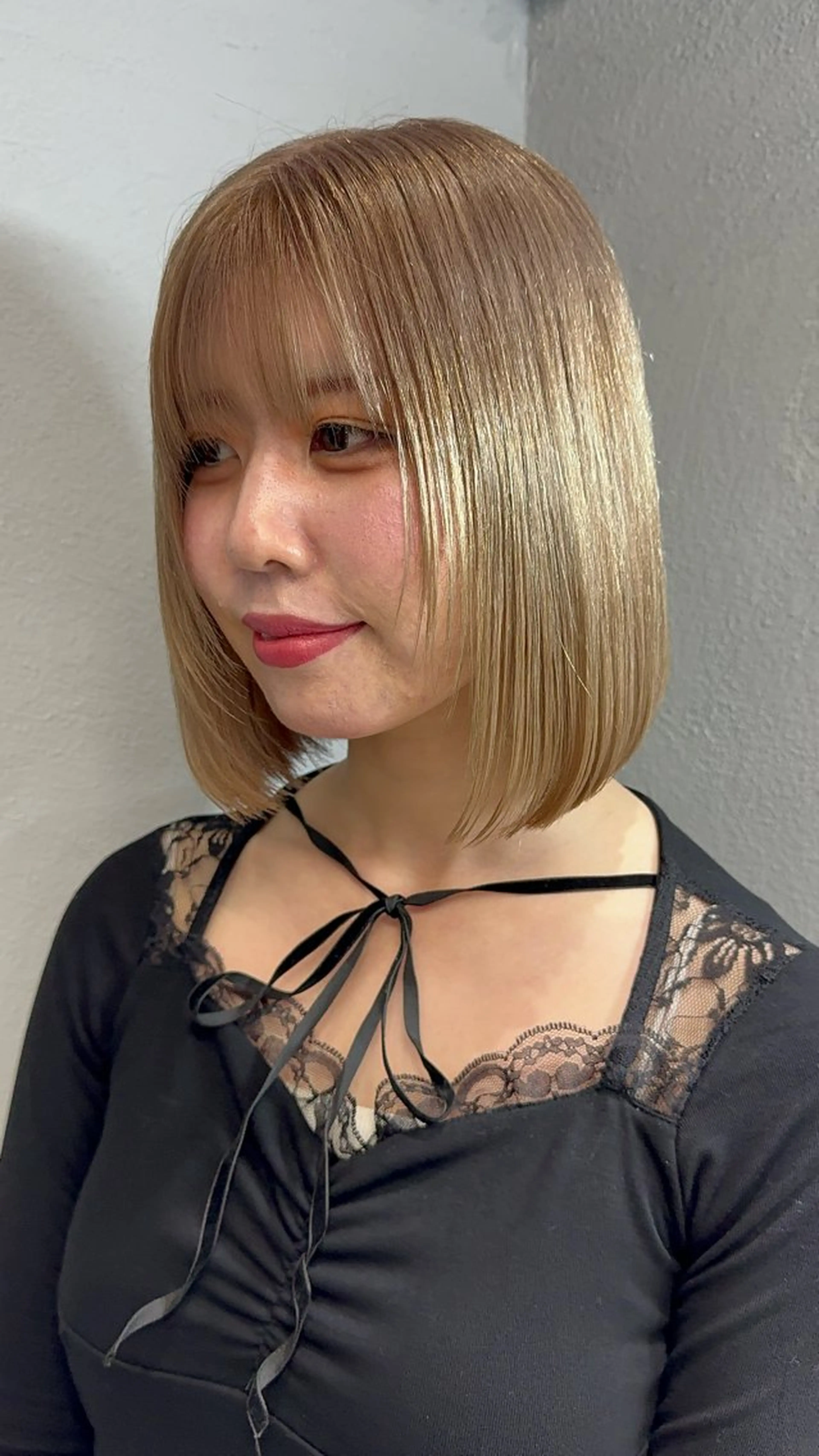 ショート カラー dao/ミルクティー /ブラウン/ブロンドのヘアスタイル