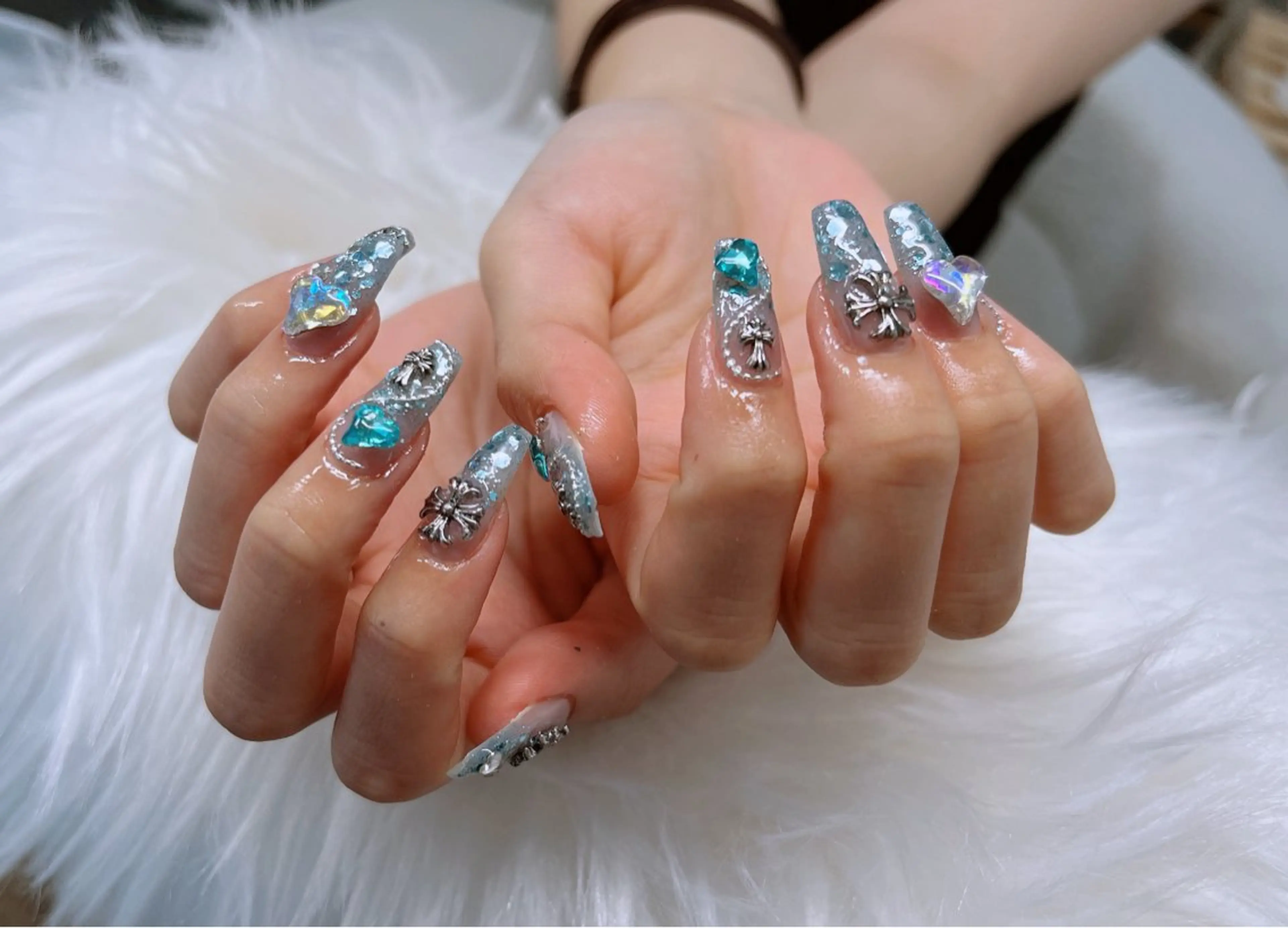 ネイル フットネイル フレンチネイル グラデーション 韓国ネイル ラメ(グリッター) Lee _nailのネイルデザイン