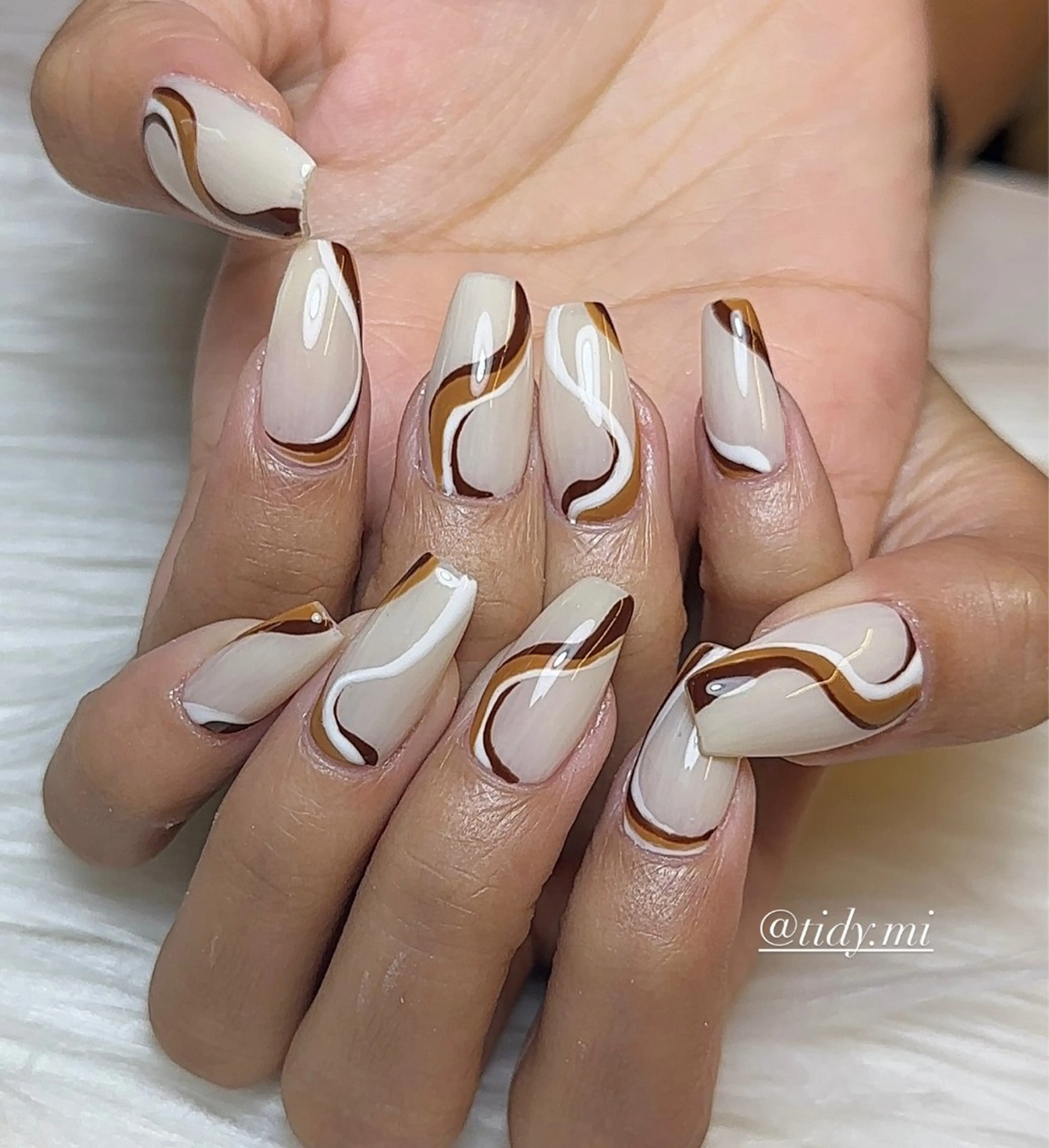 ネイル スカルプネイル TIDY M&Mのネイルデザイン