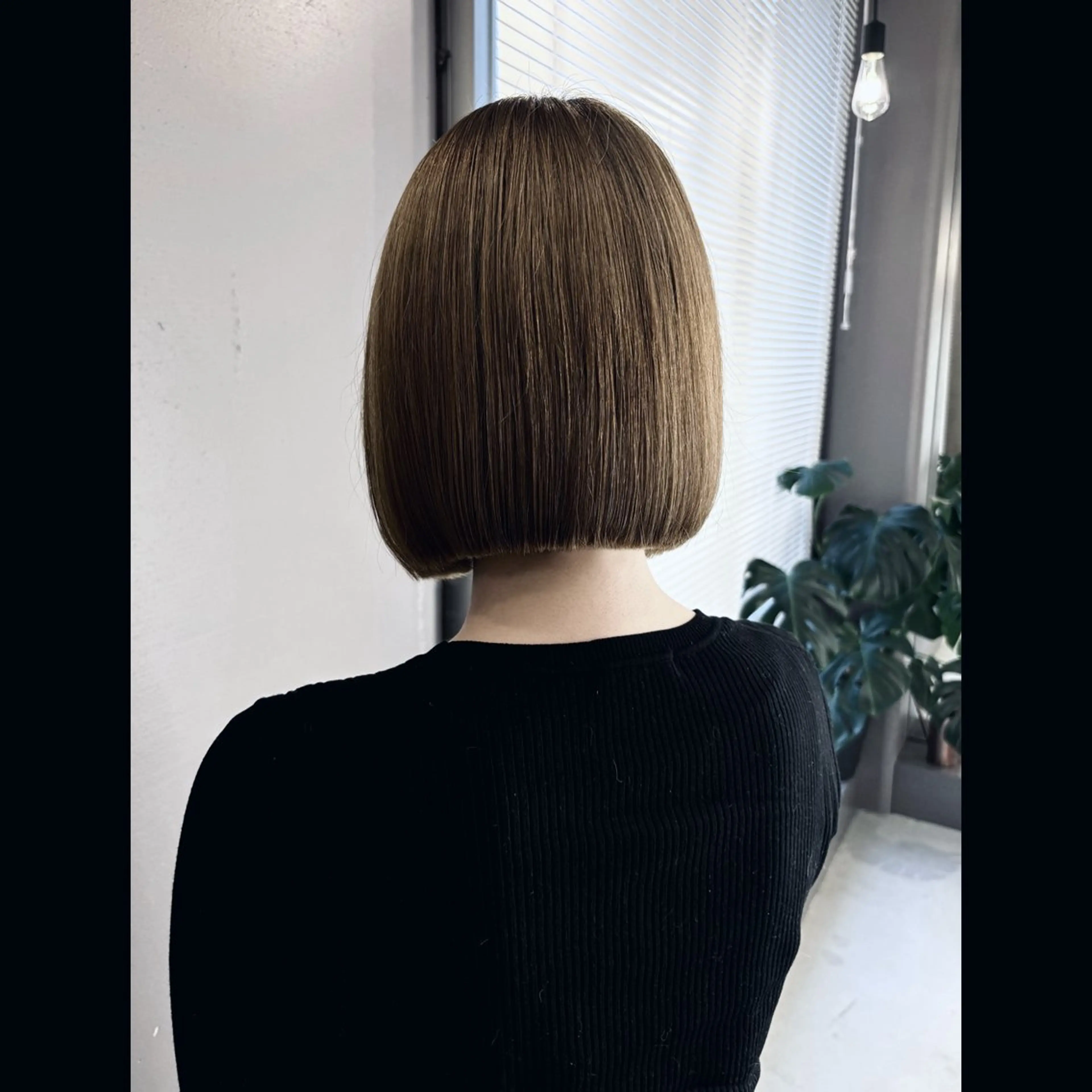 ショート 切りっぱなしボブ ボブ 似合わせカット カット トリートメント 彩名/透明感カラー/ ボブ/レイヤーカットのヘアスタイル