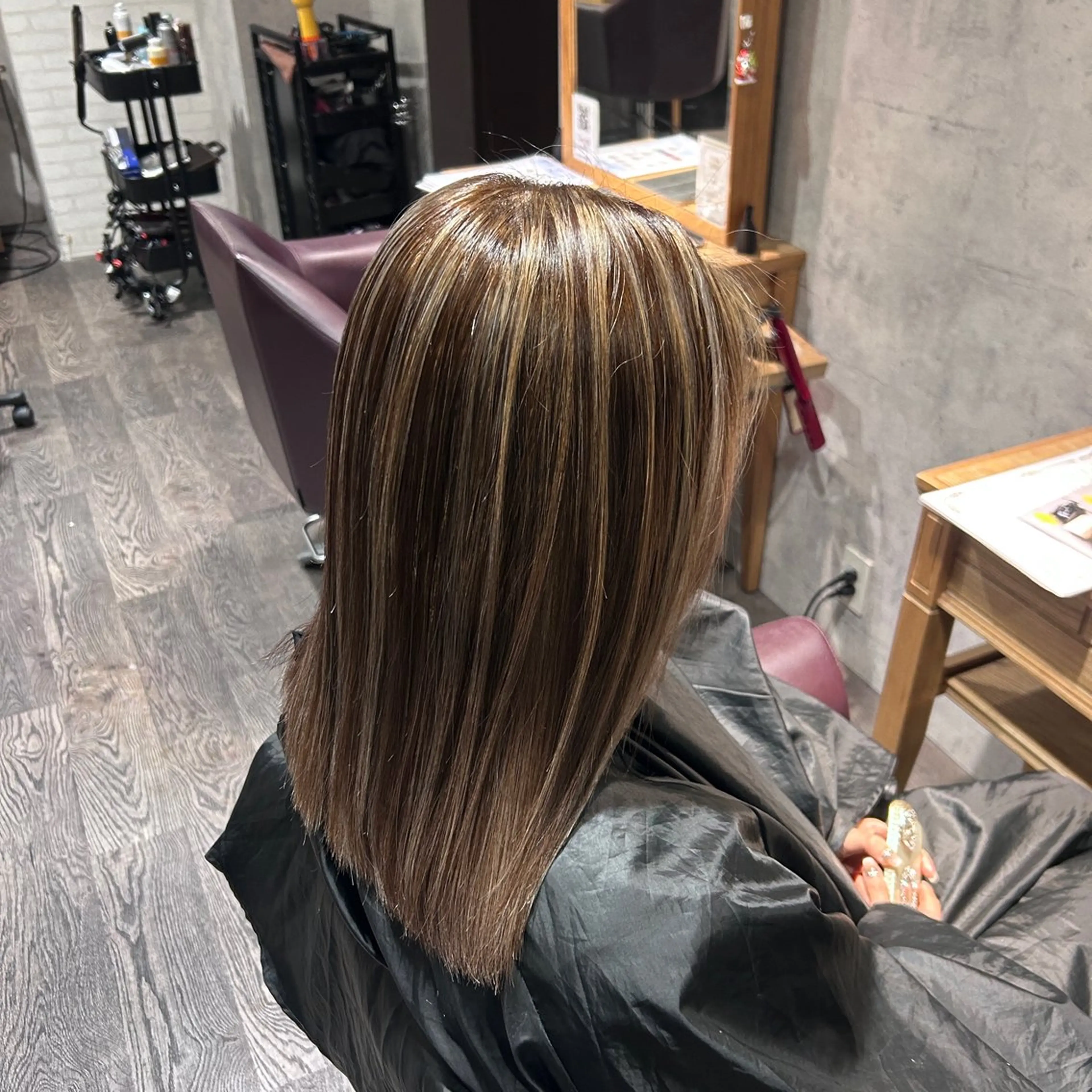 ミディアム カラー ブリーチ/アレンジ/ 19歳/新宿/アリルのヘアスタイル