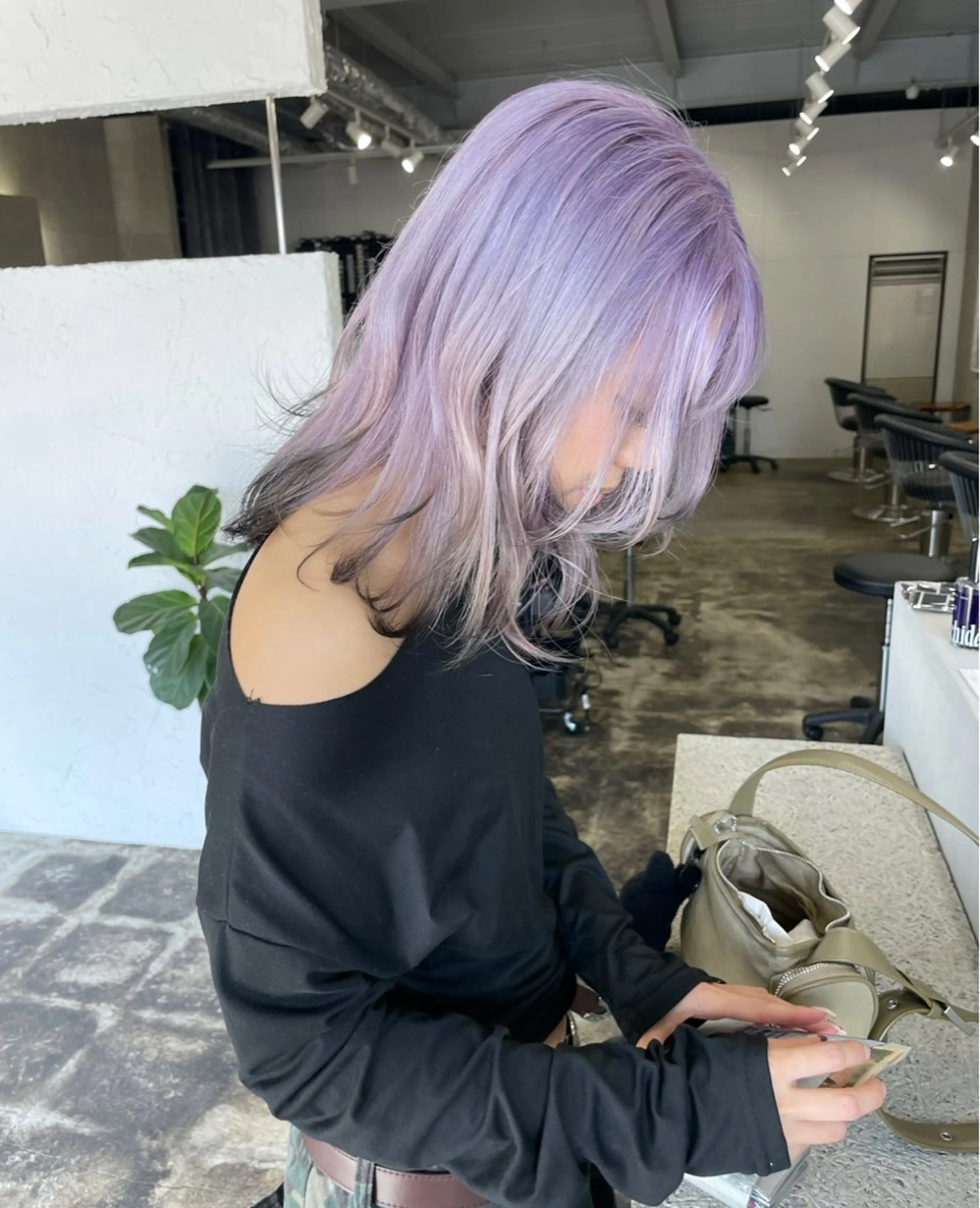 セミロング shiba tomomiのヘアスタイル