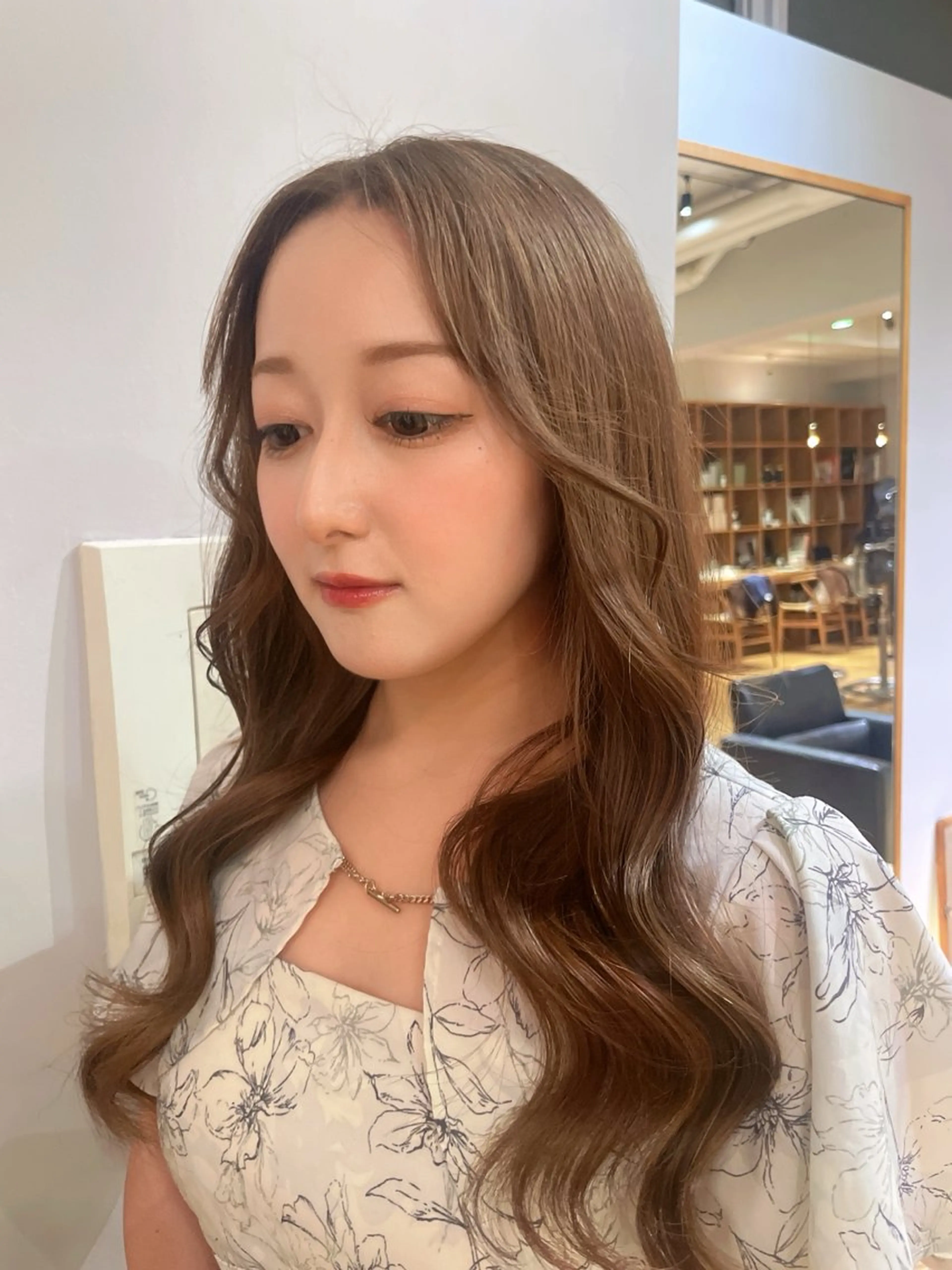 ロング chihiro / ミディアムヘアのヘアスタイル