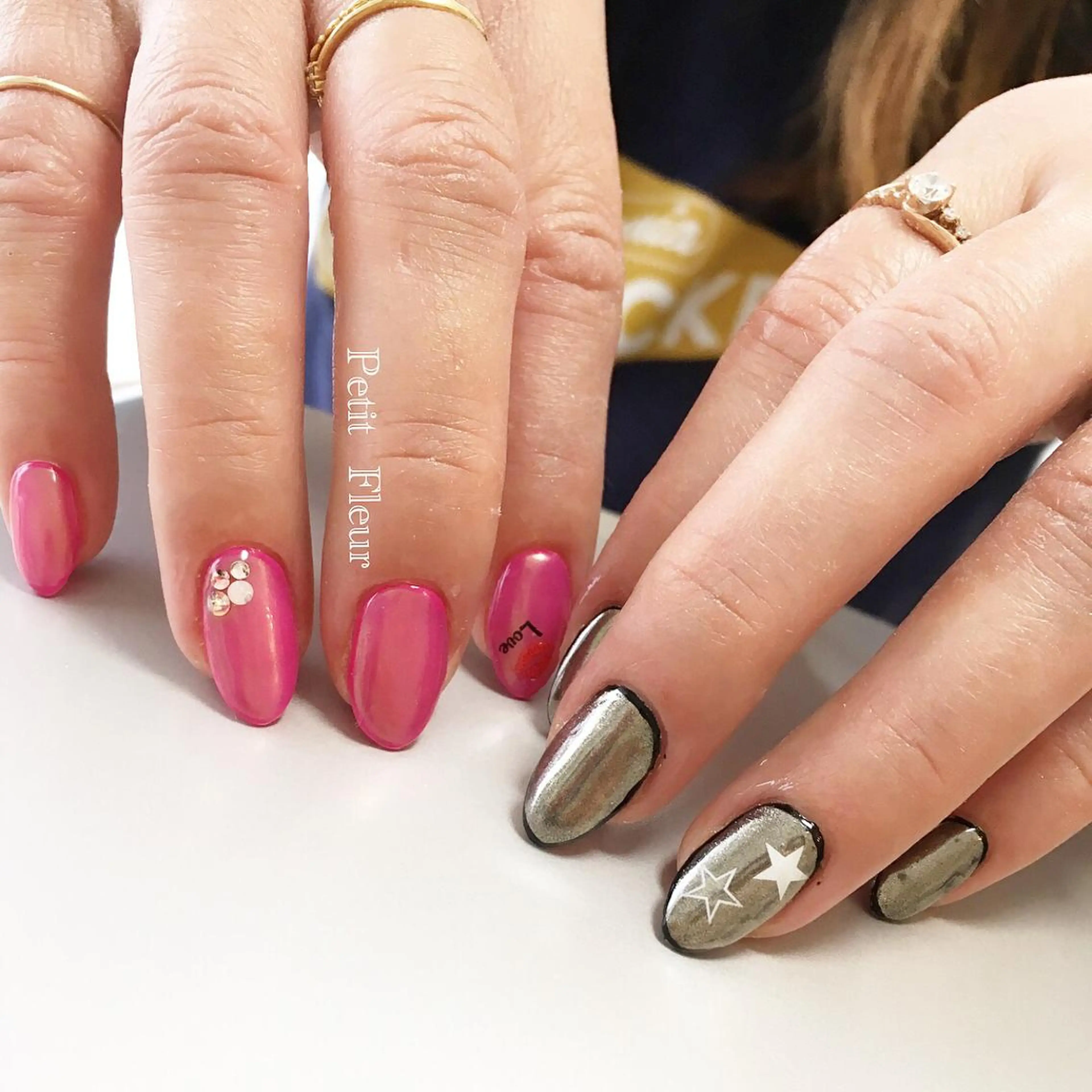 ネイル オーロラネイル ミラーネイル Petit Fleur所属・青柳 亜梨奈のマツエク・マツパデザイン