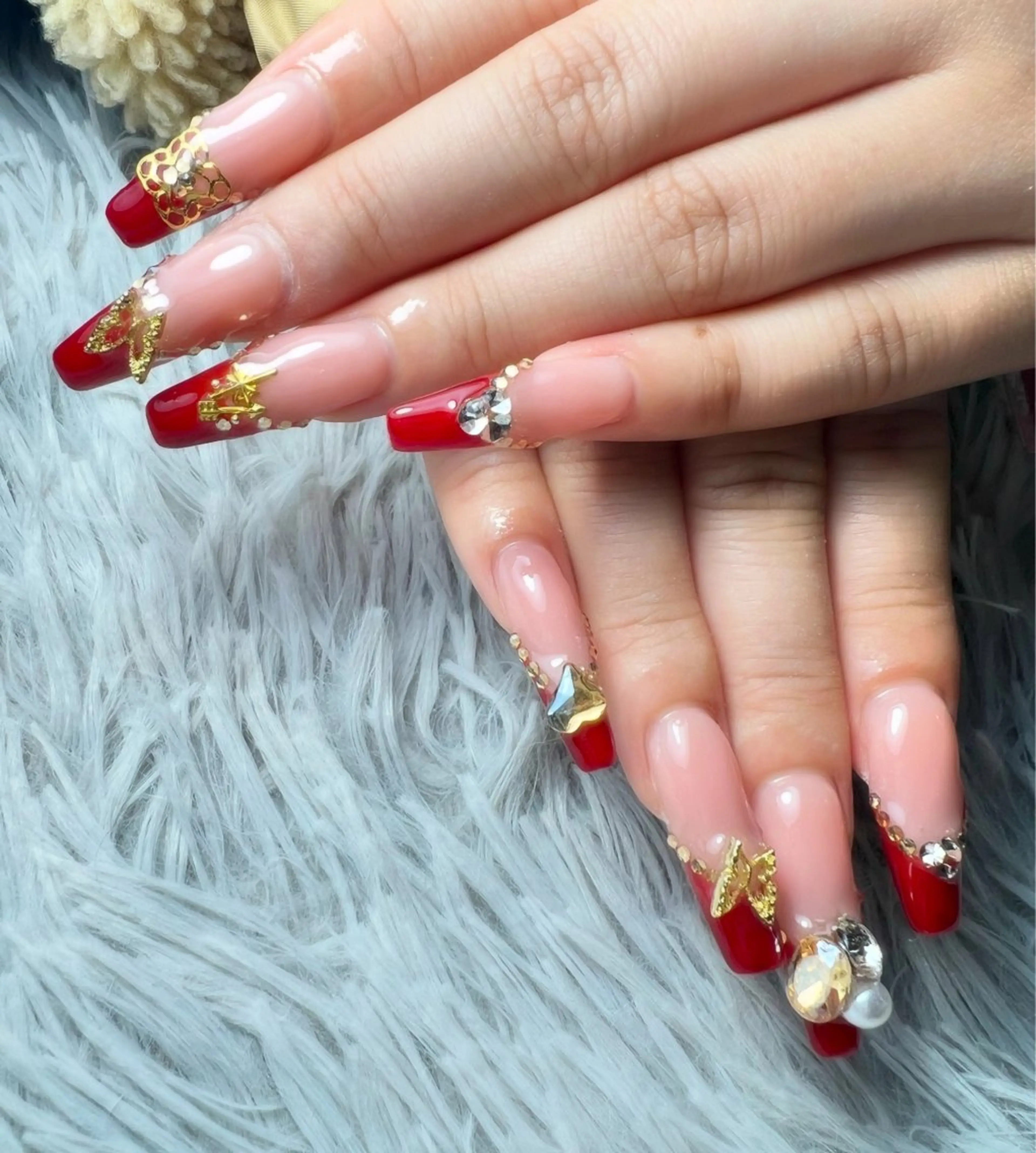 ネイル 成人式 フレンチネイル スカルプネイル ハンドネイル シェヌネイル JURAのネイルデザイン