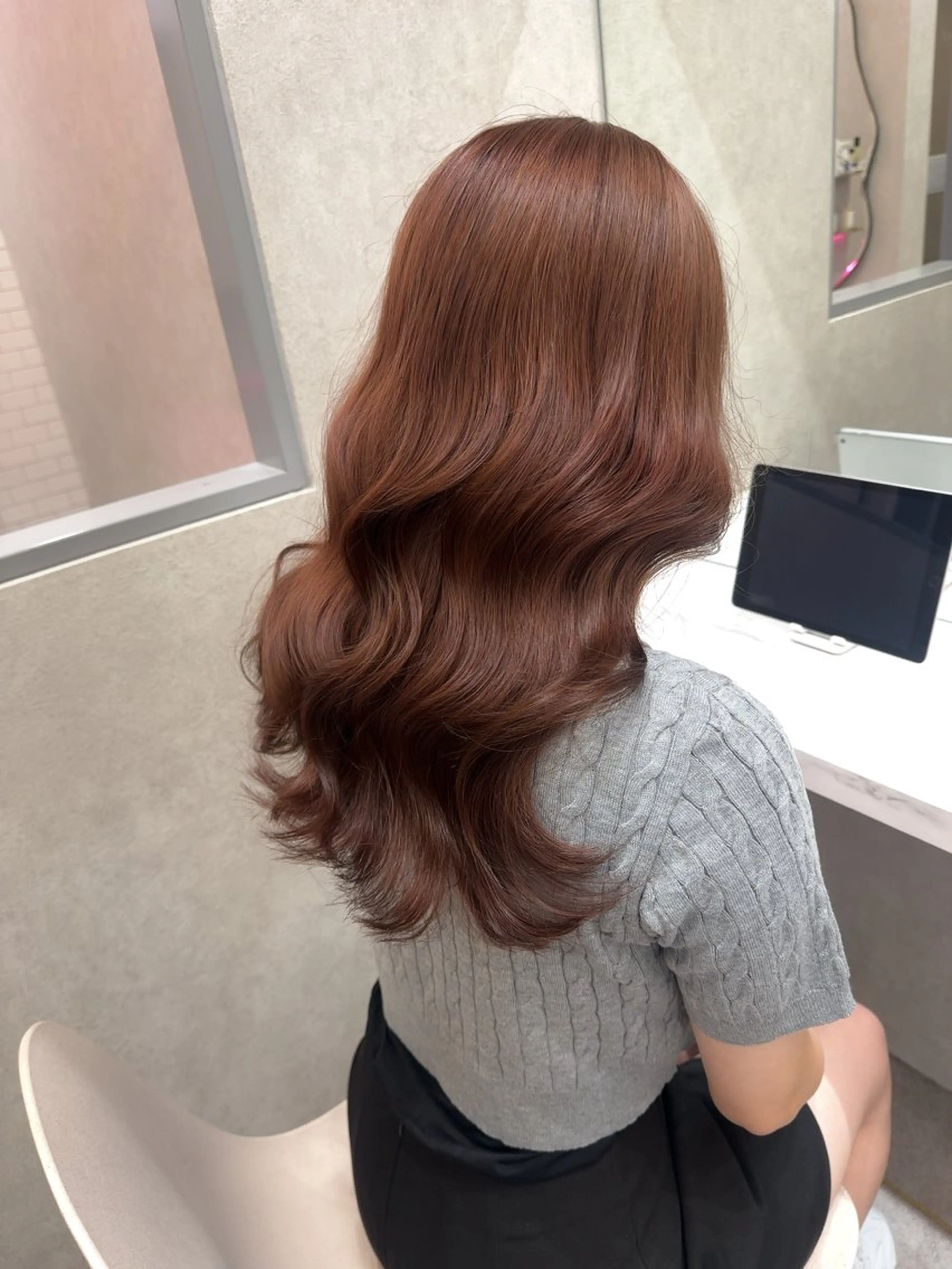 セミロング カラー ヘアアレンジ カット ヘアカラー トリートメント yuuto🌈 冬の透け感カラーのヘアスタイル