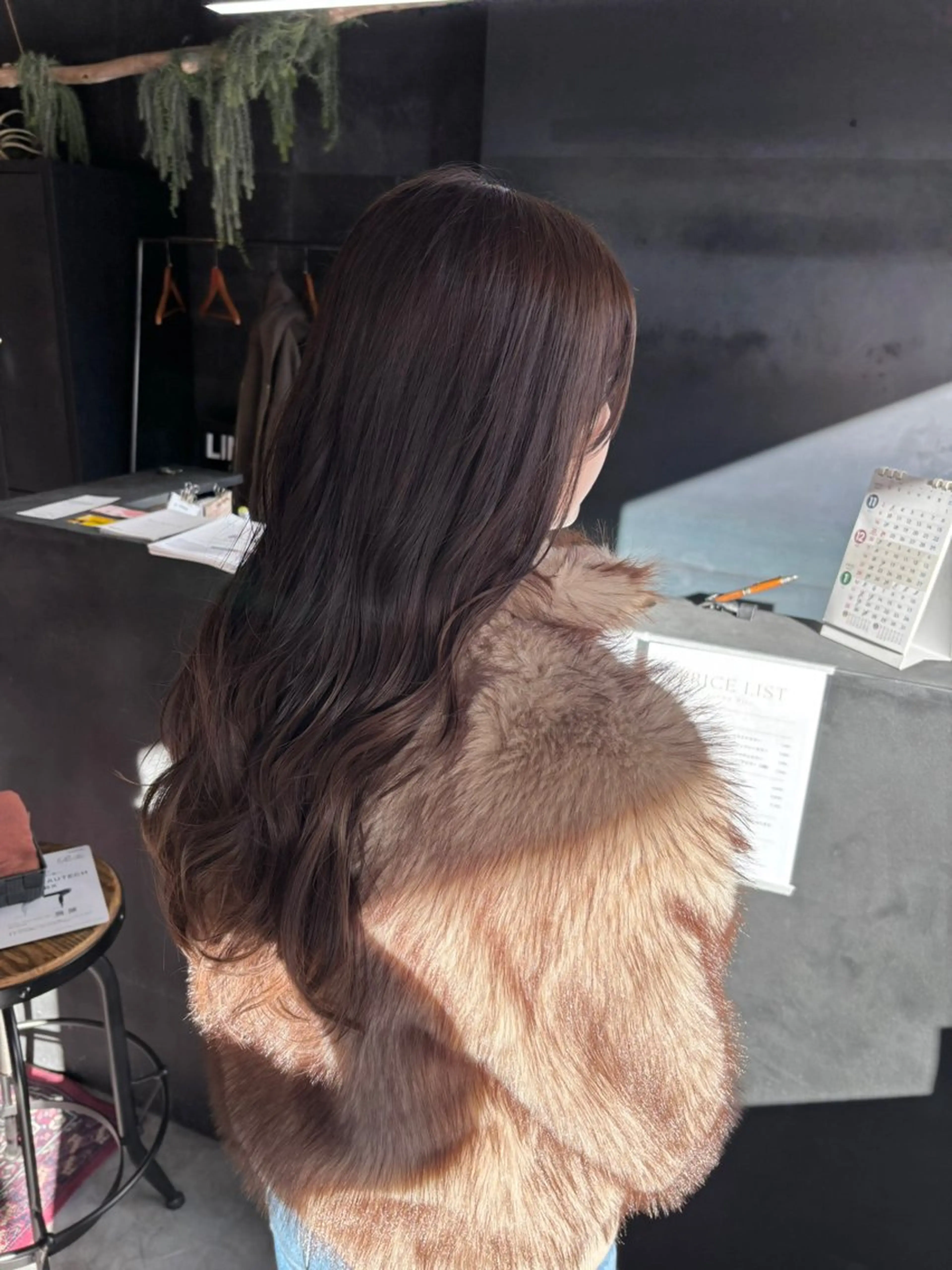 ロング カラー ブリーチ 透明感カラー イルミナカラー ヘアカラー トリートメント Linda　Hiro所属・坂下 麻梨奈のヘアスタイル