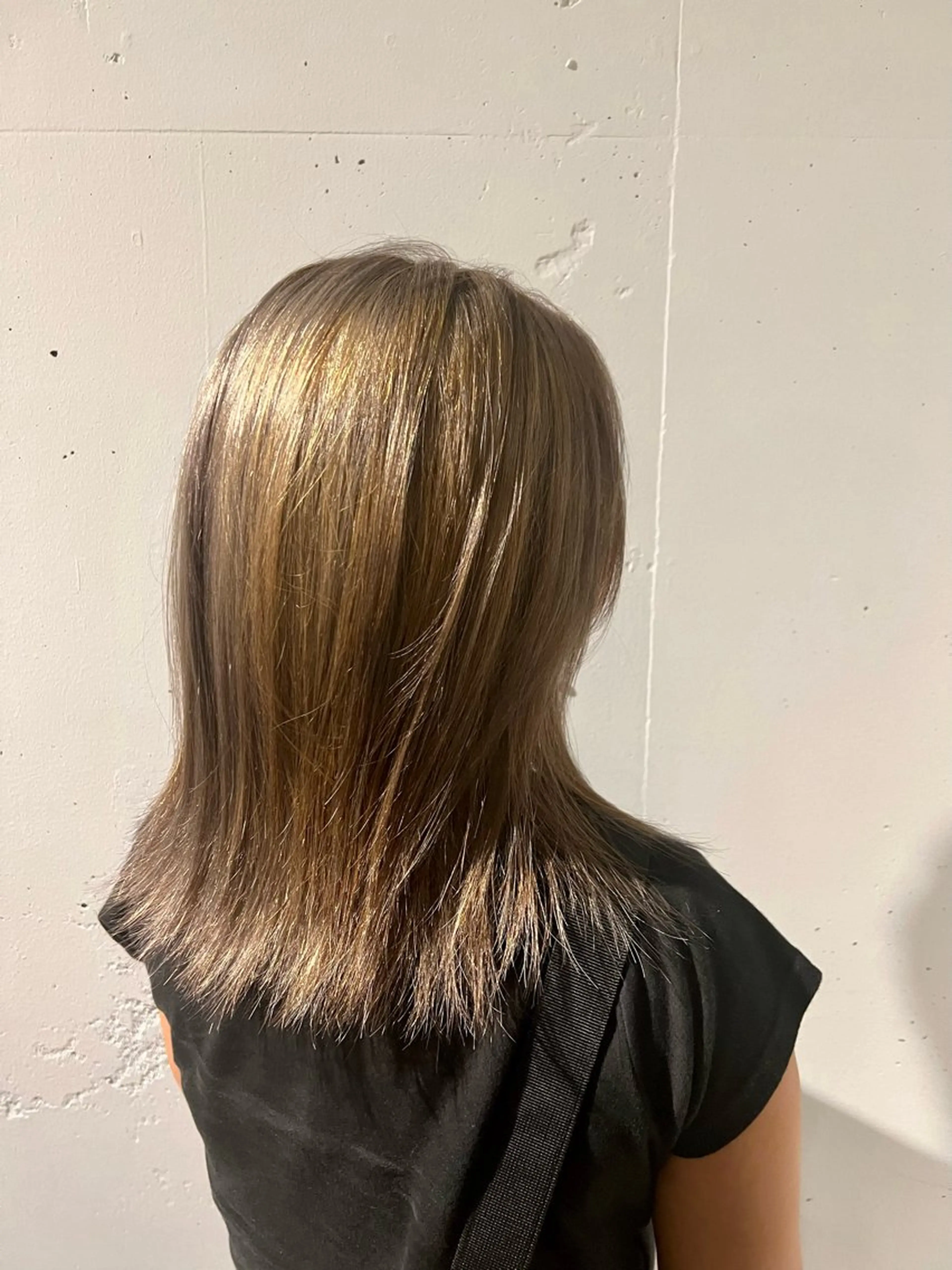 ミディアム カラー キッズ ヘアカラー トリートメント ヘッドスパ カラースペシャリスト しょう🧑🏼‍🎨のヘアスタイル