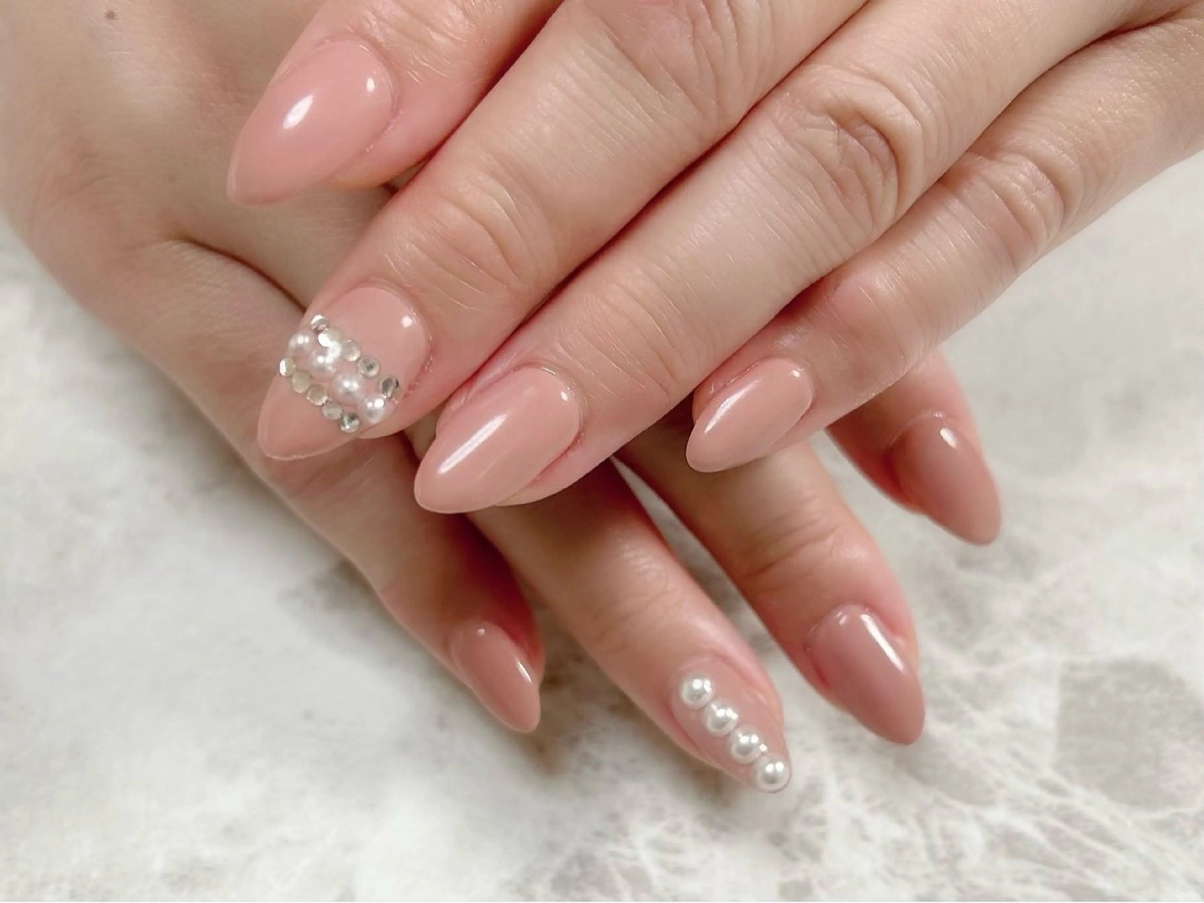 ネイル ハンドネイル an sucre baseのネイルデザイン