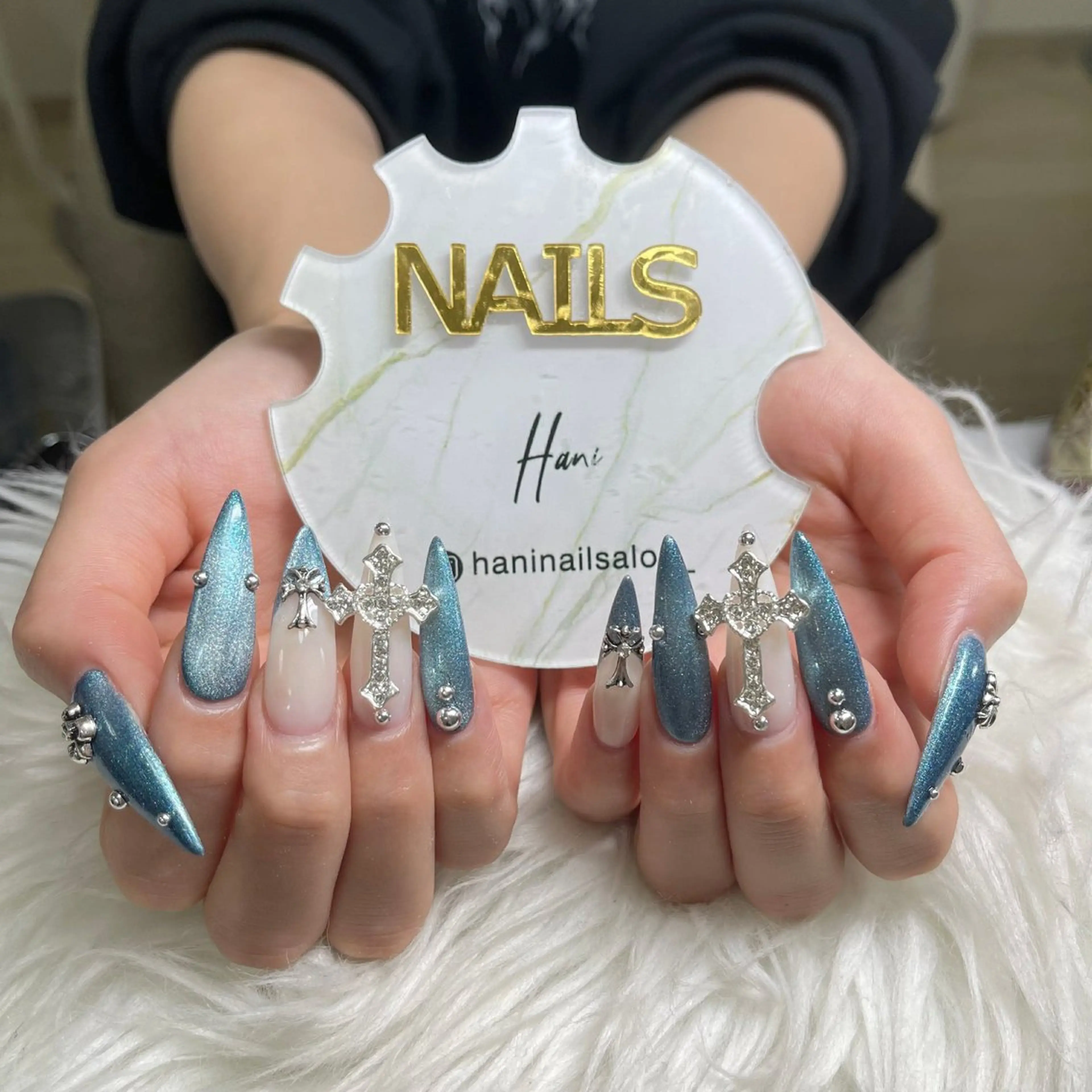 ネイル フットネイル フレンチネイル グラデーション 韓国ネイル ロングネイル ハンドネイル qyn qynのネイルデザイン