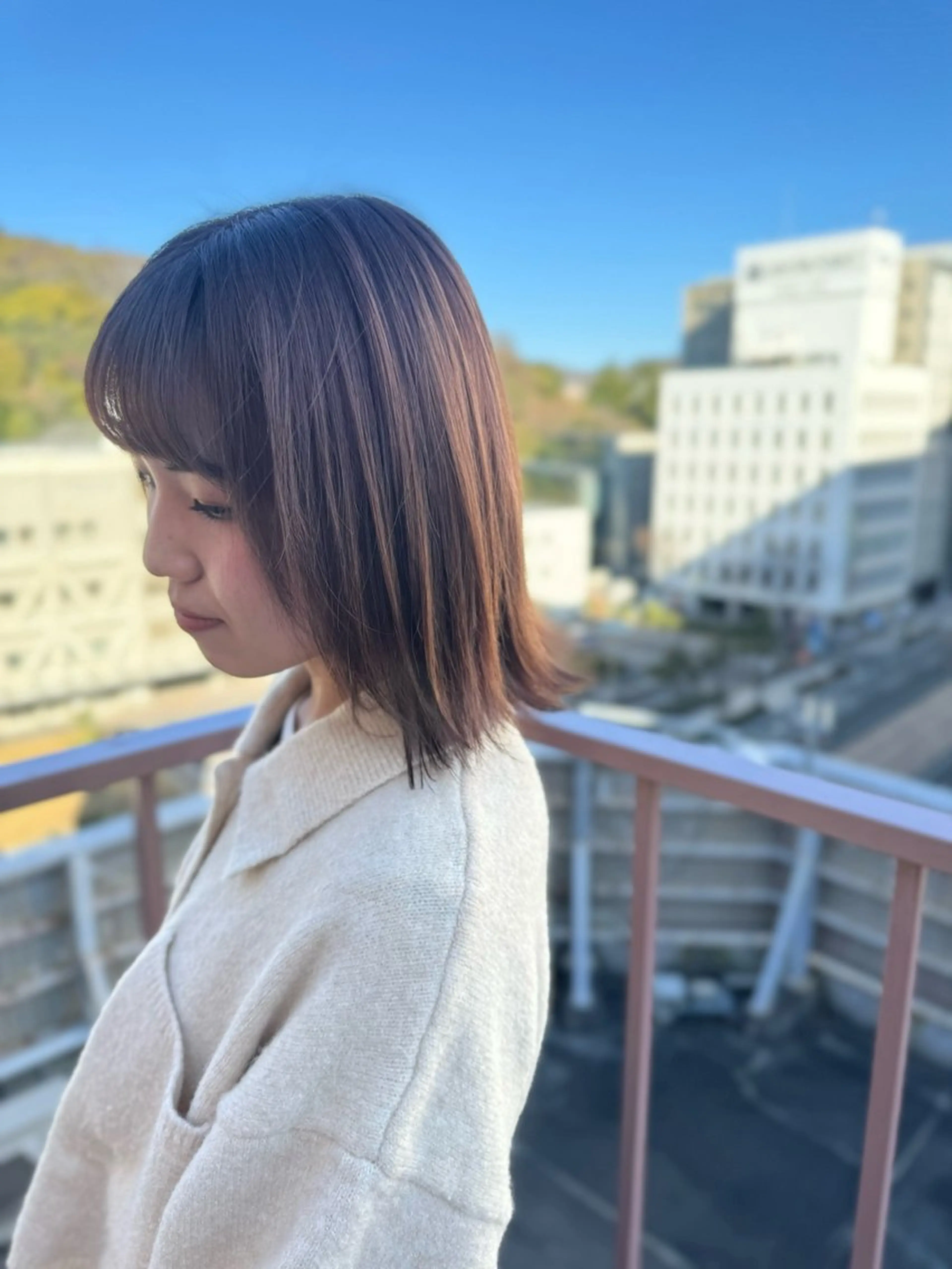 ミディアム カラー ブラウンカラー チョコレートブラウン ヘアカラー Viage （ビアージュ）のヘアスタイル