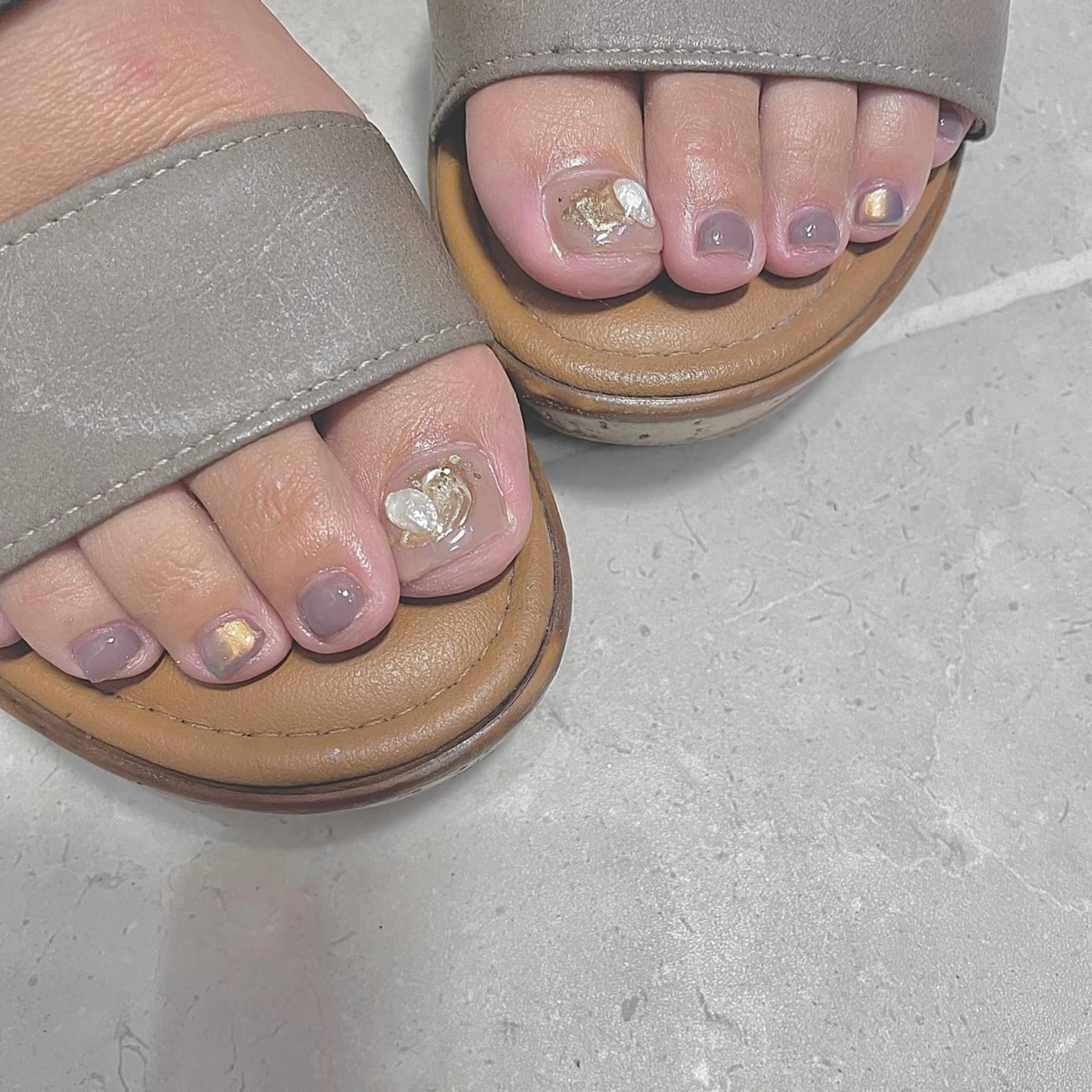 ネイル オーロラネイル ドット フットネイル ニュアンスネイル ネイルチップ acs.n所属・ネイル，耳つぼ 風間すみれのその他イメージ