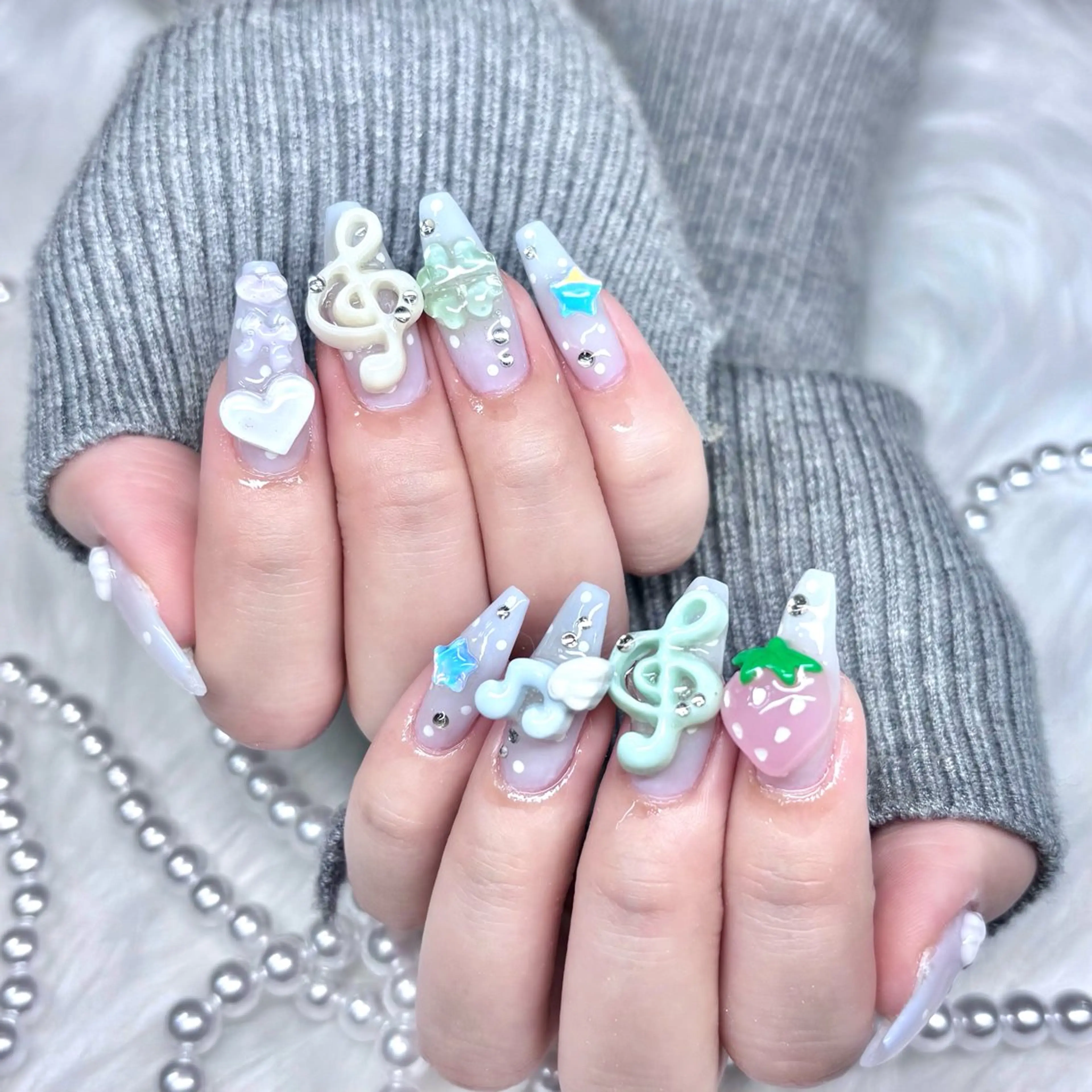 ネイル vesper所属・Vesper miuのネイルデザイン