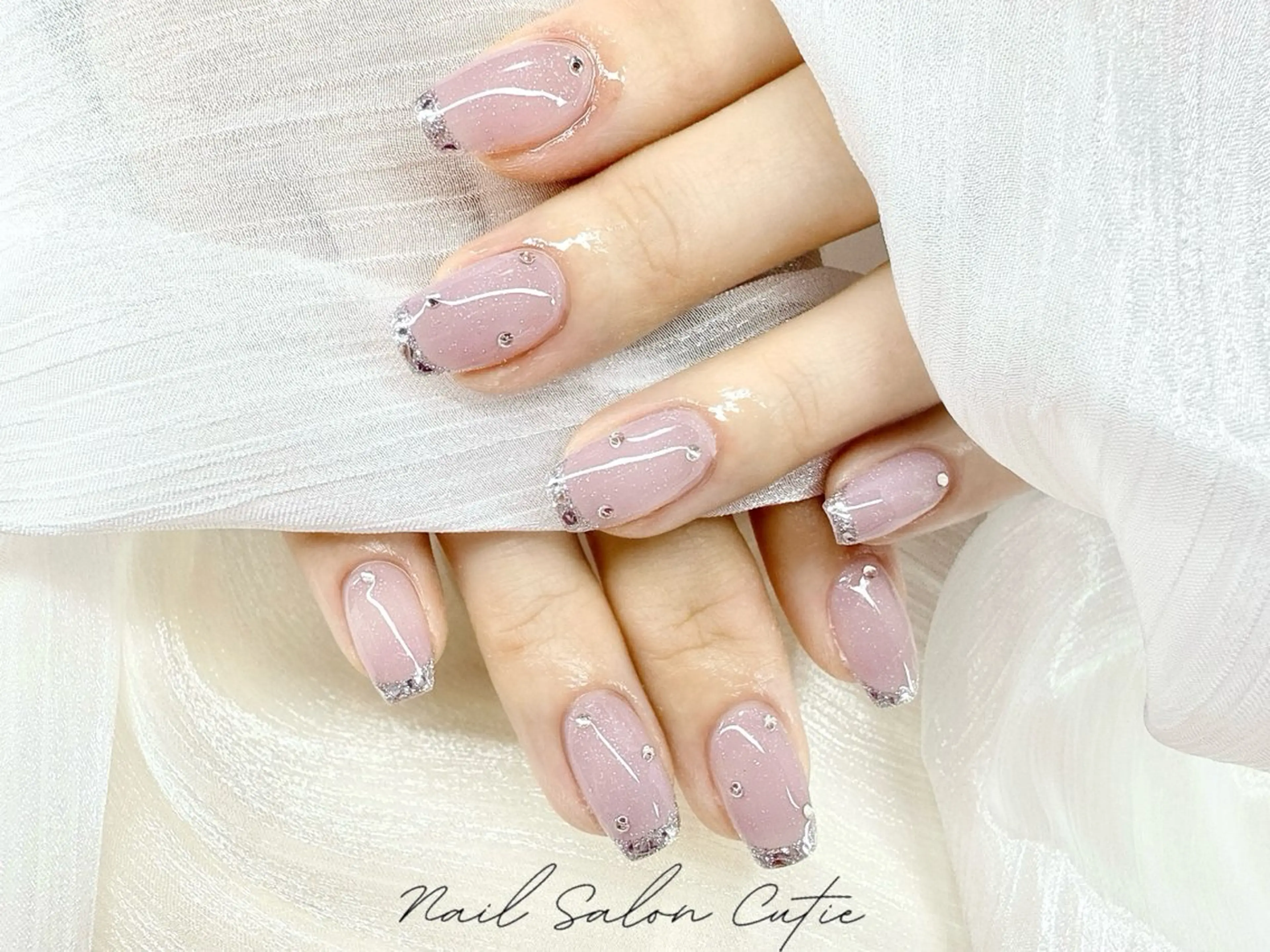 自爪初回オフ無料ガラスフレンチ　練習モデル限定価格の写真