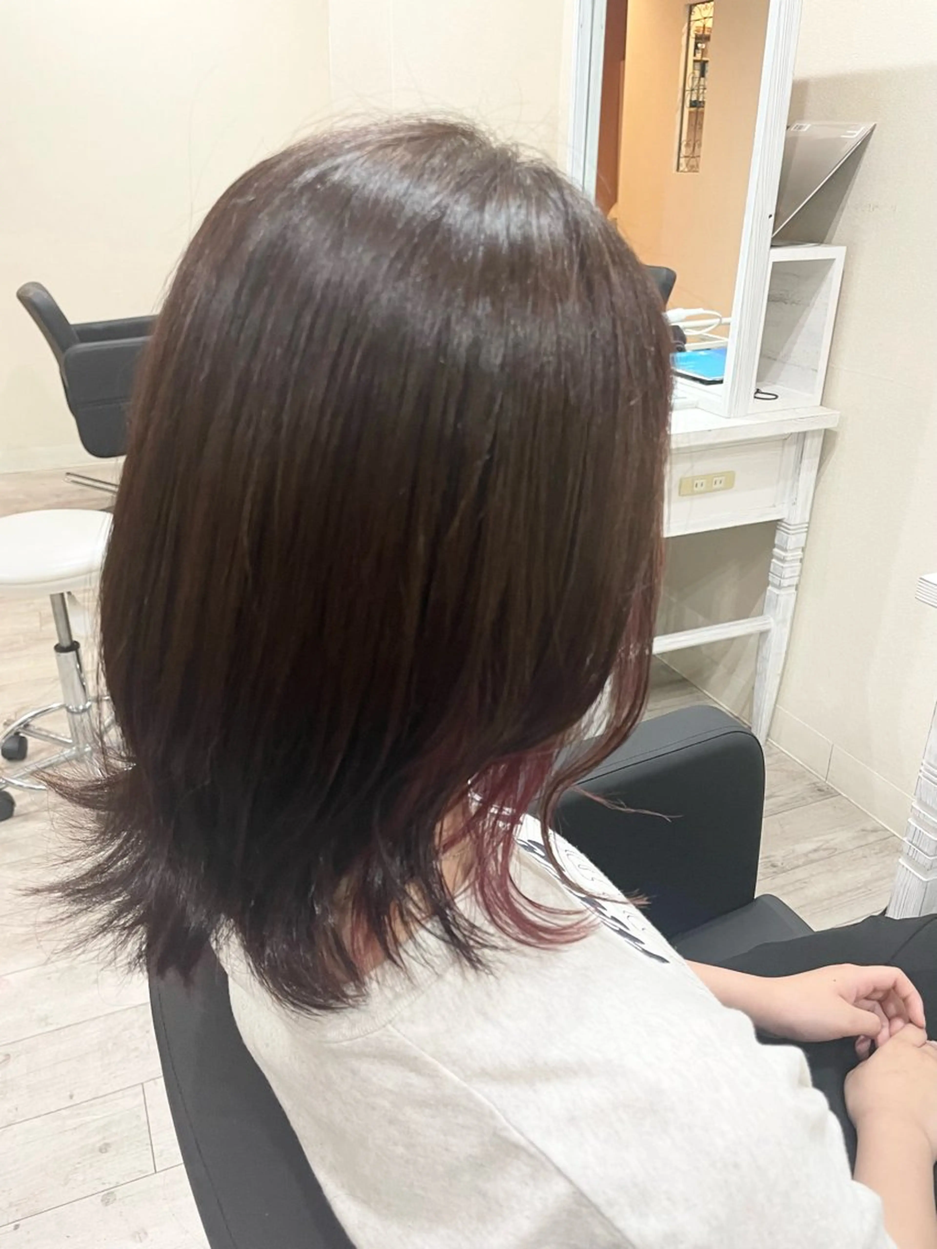 ミディアム カラー アッシュ ラベンダーカラー ラベンダーアッシュ ピンクカラー カット ヘアカラー APPEL hair&eyelash所属・APPEL / fujiiのヘアスタイル