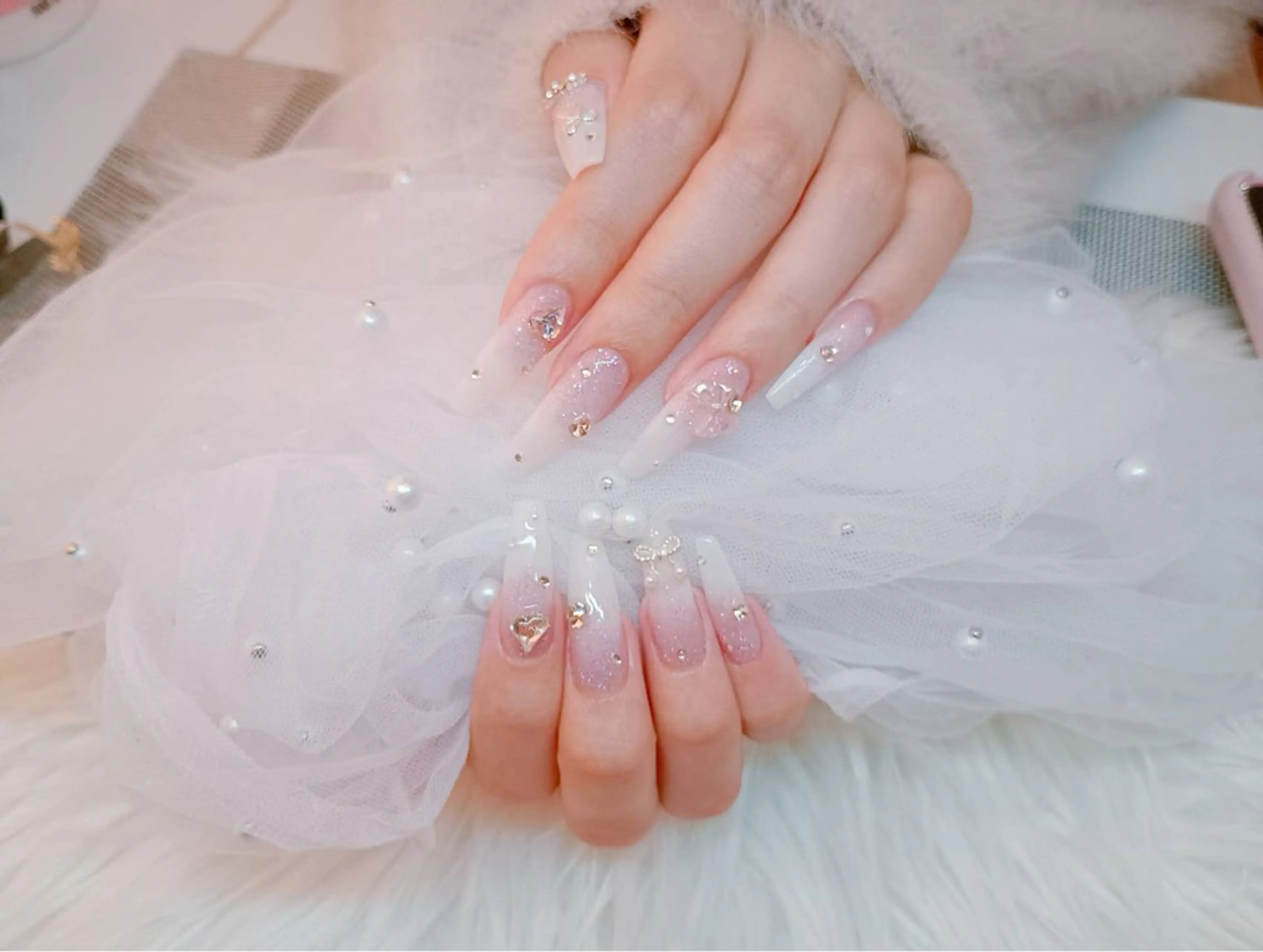 ネイル フットネイル フレンチネイル ジェルネイル ガラスフレンチ 韓国ネイル ハンドネイル ハンドケア The Nail & Eye Lashのその他イメージ