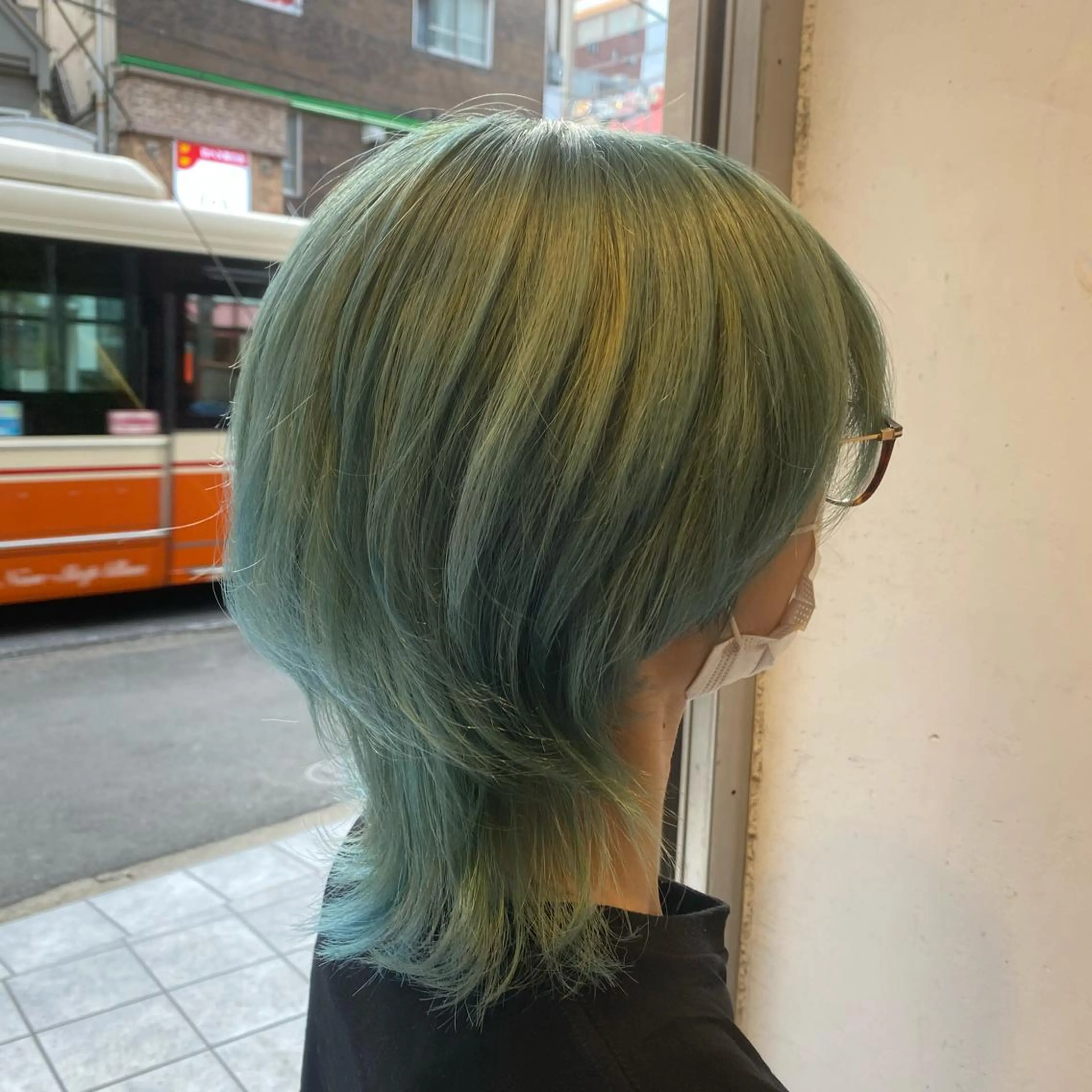 ミディアム カラー ブリーチ ハイトーンカラー ミント ミントグリーン ヘアカラー 💚 nao💚のヘアスタイル