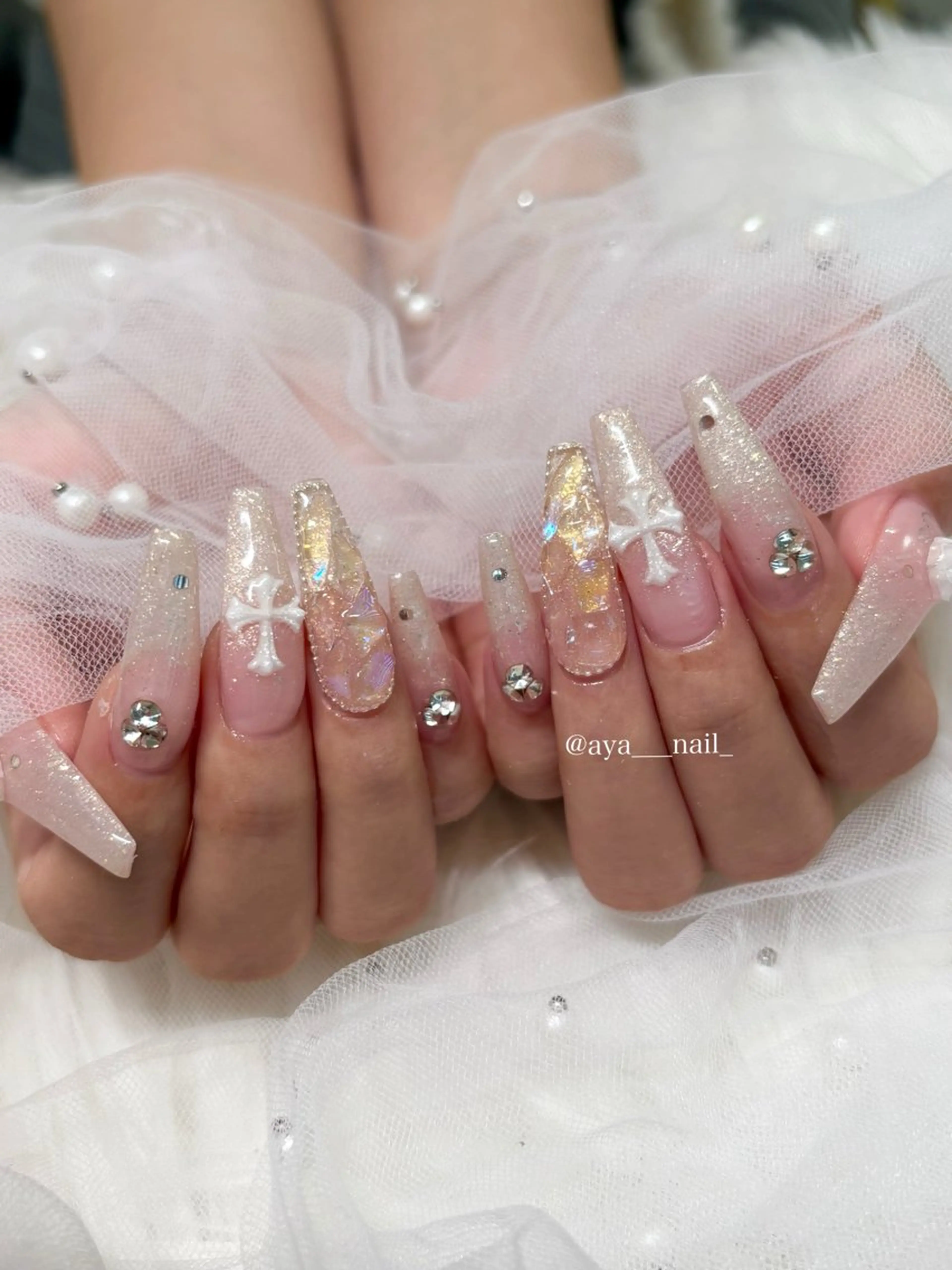 ネイル Roi〈ロワ〉 ayanaのネイルデザイン