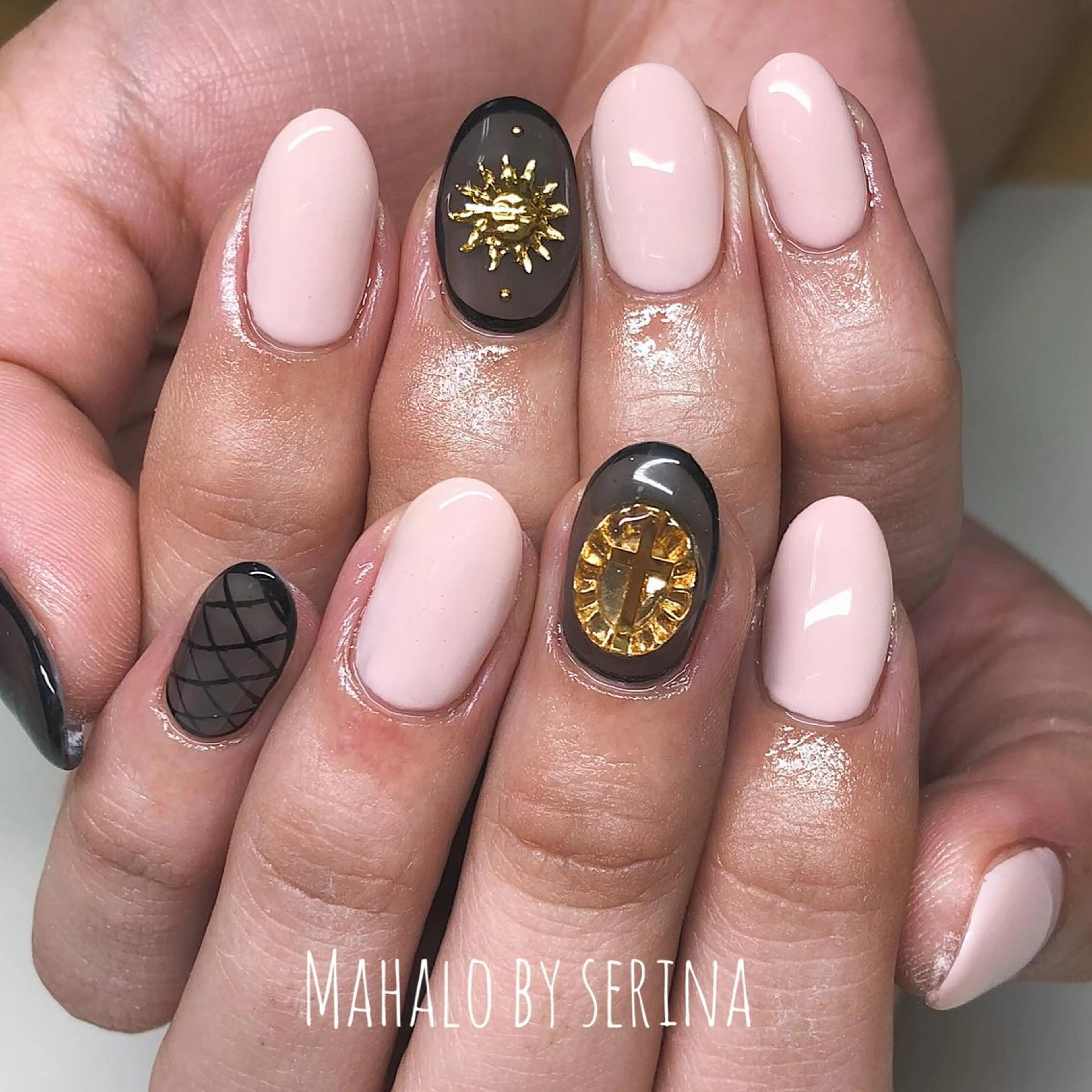 ミディアム カラー ネイル SUNNY BAE. SERINAのネイルデザイン