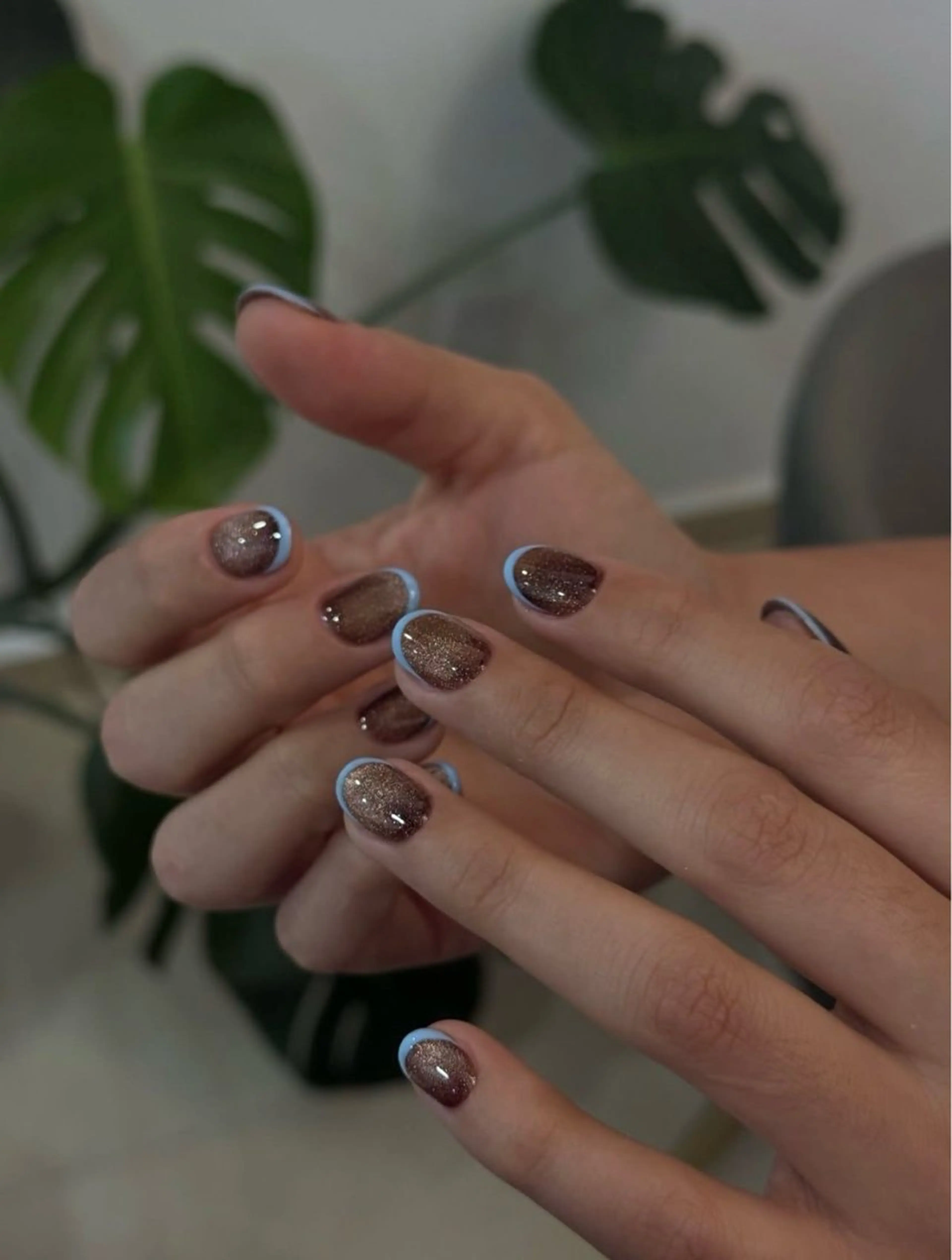 ネイル グラデーション ラメ(グリッター) マグネットネイル ミラーネイル ニュアンスネイル ハンドネイル Lumi de nails所属・Lumi de nailsのネイルデザイン