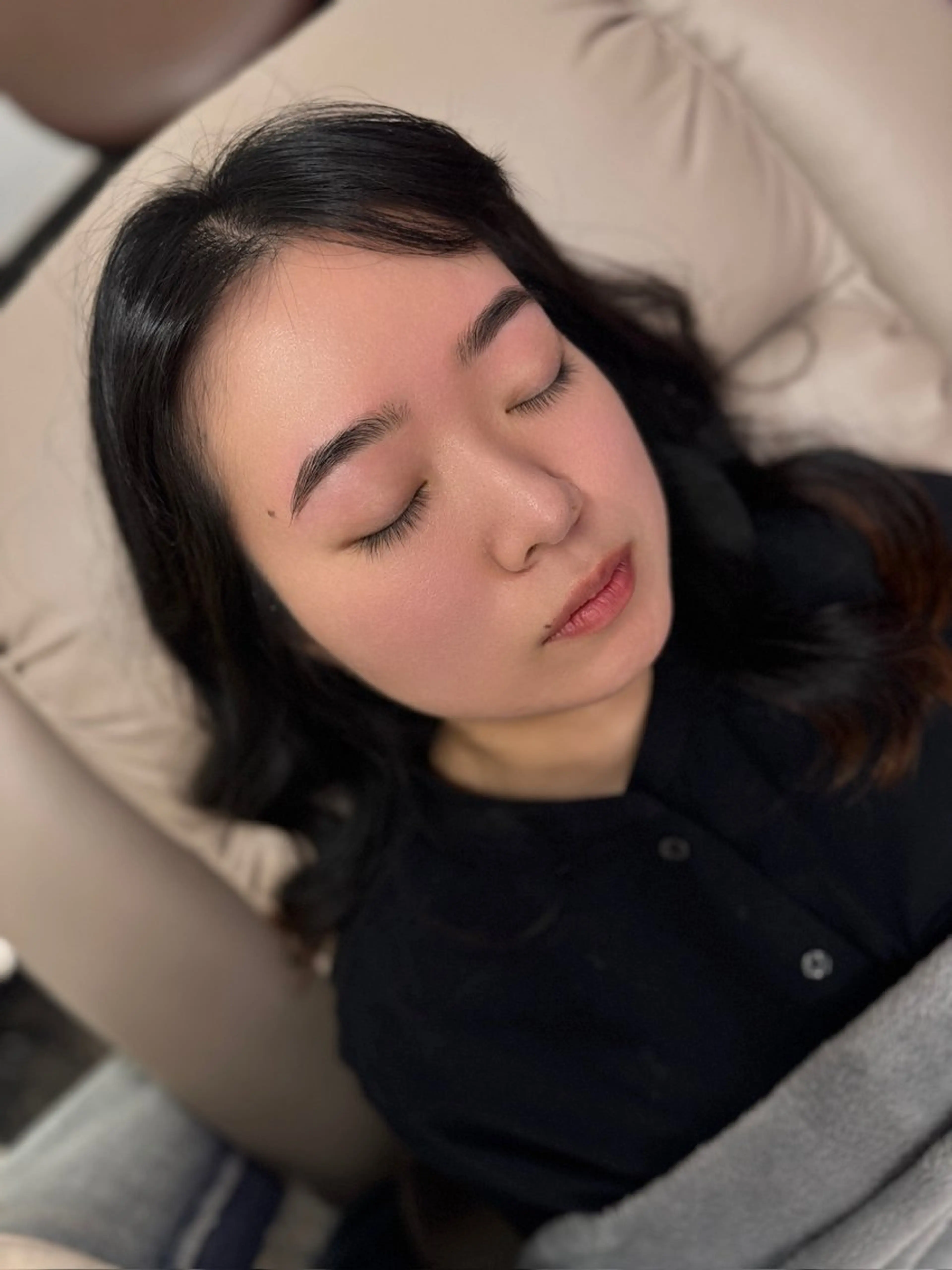 平日予約ミニモ限定✨レディース眉ワックスの写真