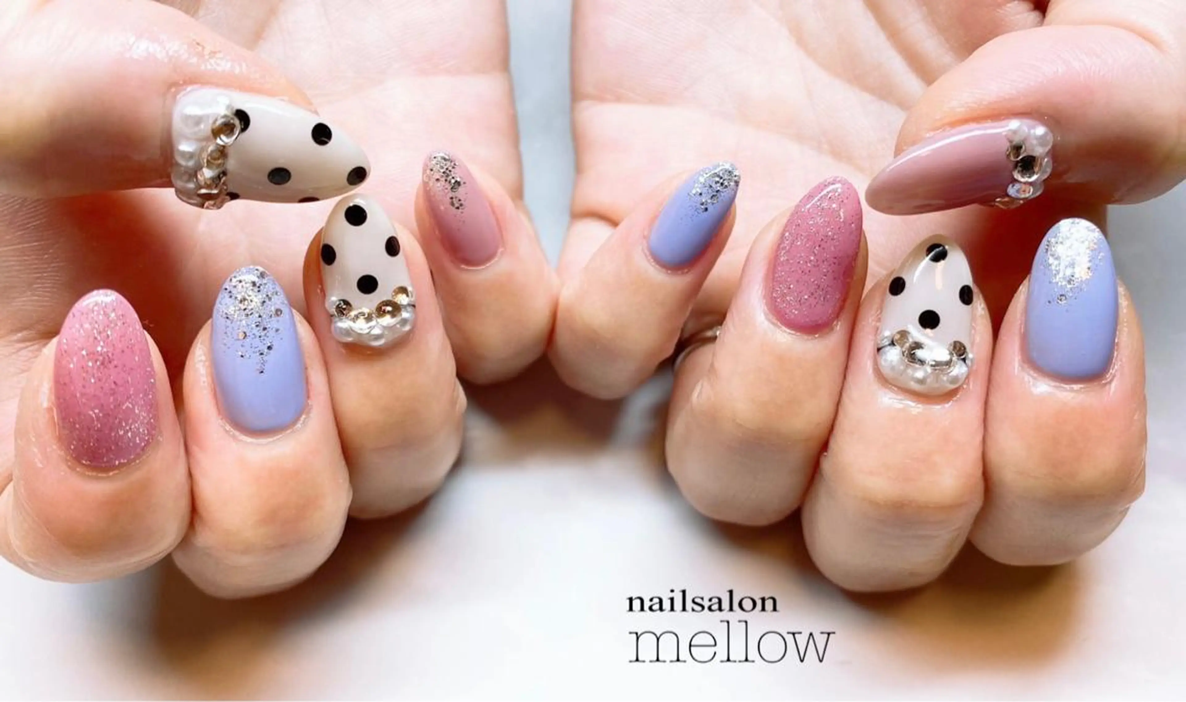 ネイル ドット 大山 浩美のネイルデザイン