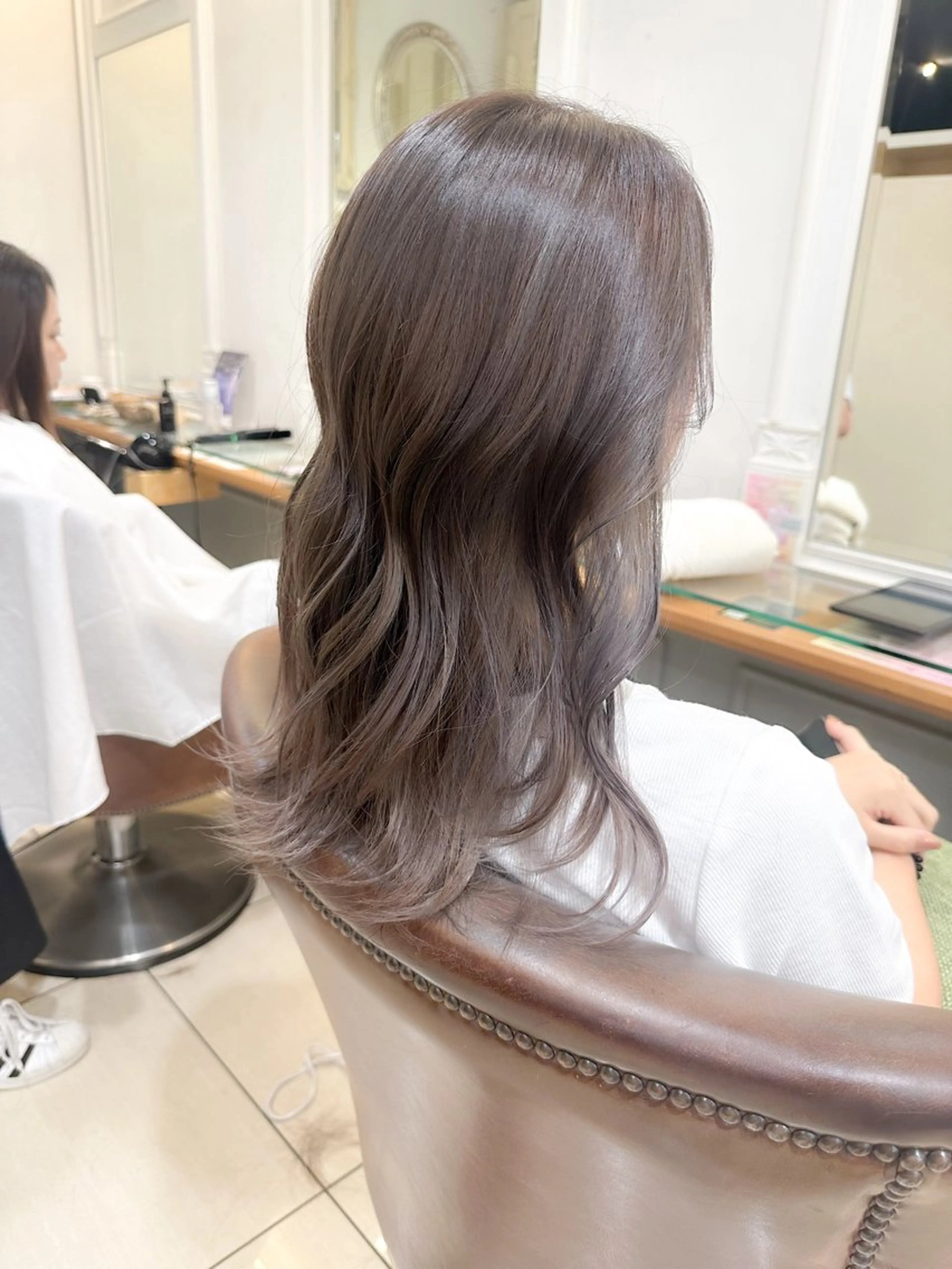 セミロング カラー グラデーションカラー グレージュ ハイライトカラー ハイライト カット ヘアカラー トリートメント ✨カラー支持No.1 🧸ワキ カナコ🧸のヘアスタイル