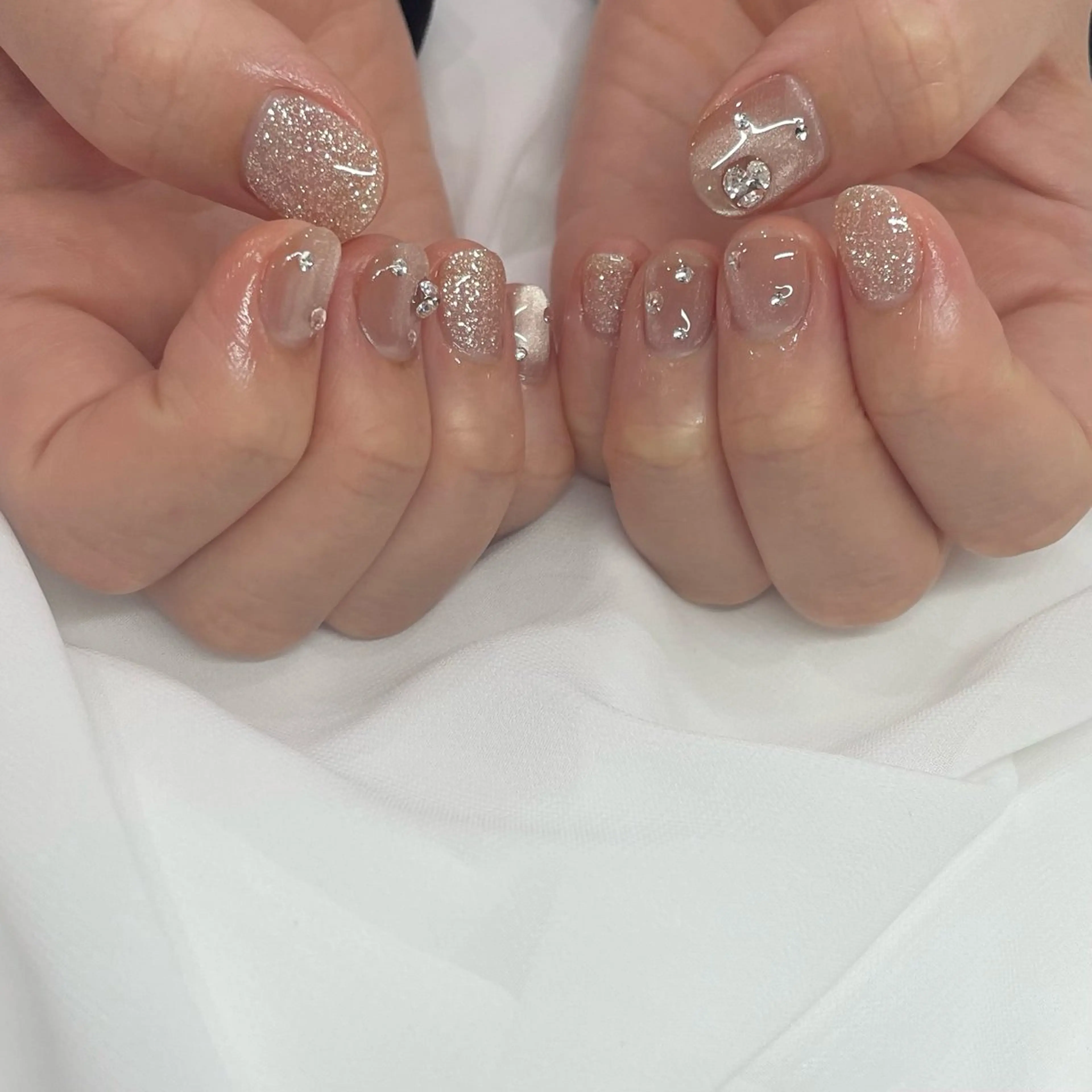 ネイル パラジェルサロン 大人女性が通うサロンのネイルデザイン