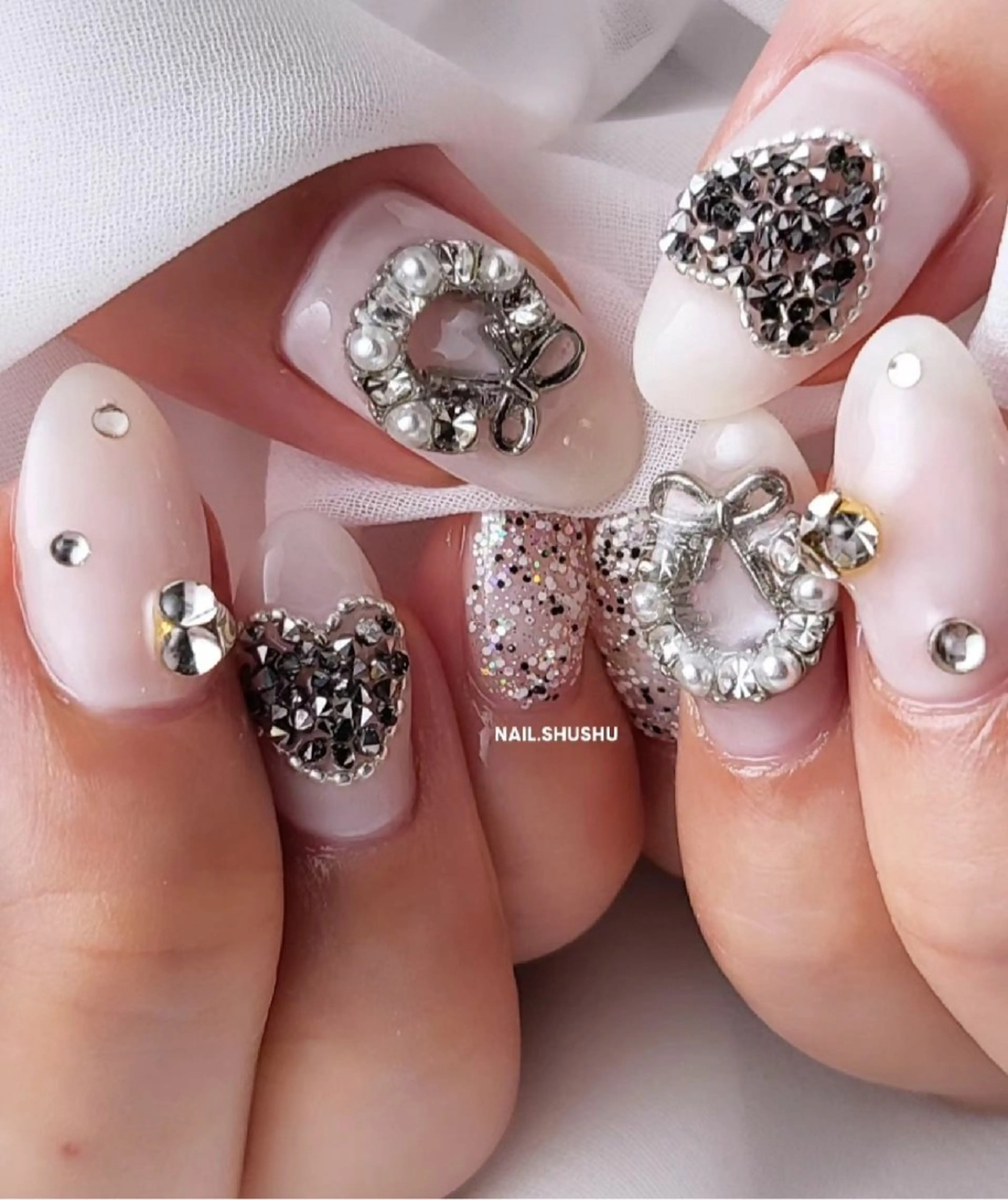 ネイル 持ち込み ニュアンスネイル ワンカラーネイル シンプルネイル 冬ネイル ハンドネイル 3dパーツ/流行り 👧shushu❤️のネイルデザイン