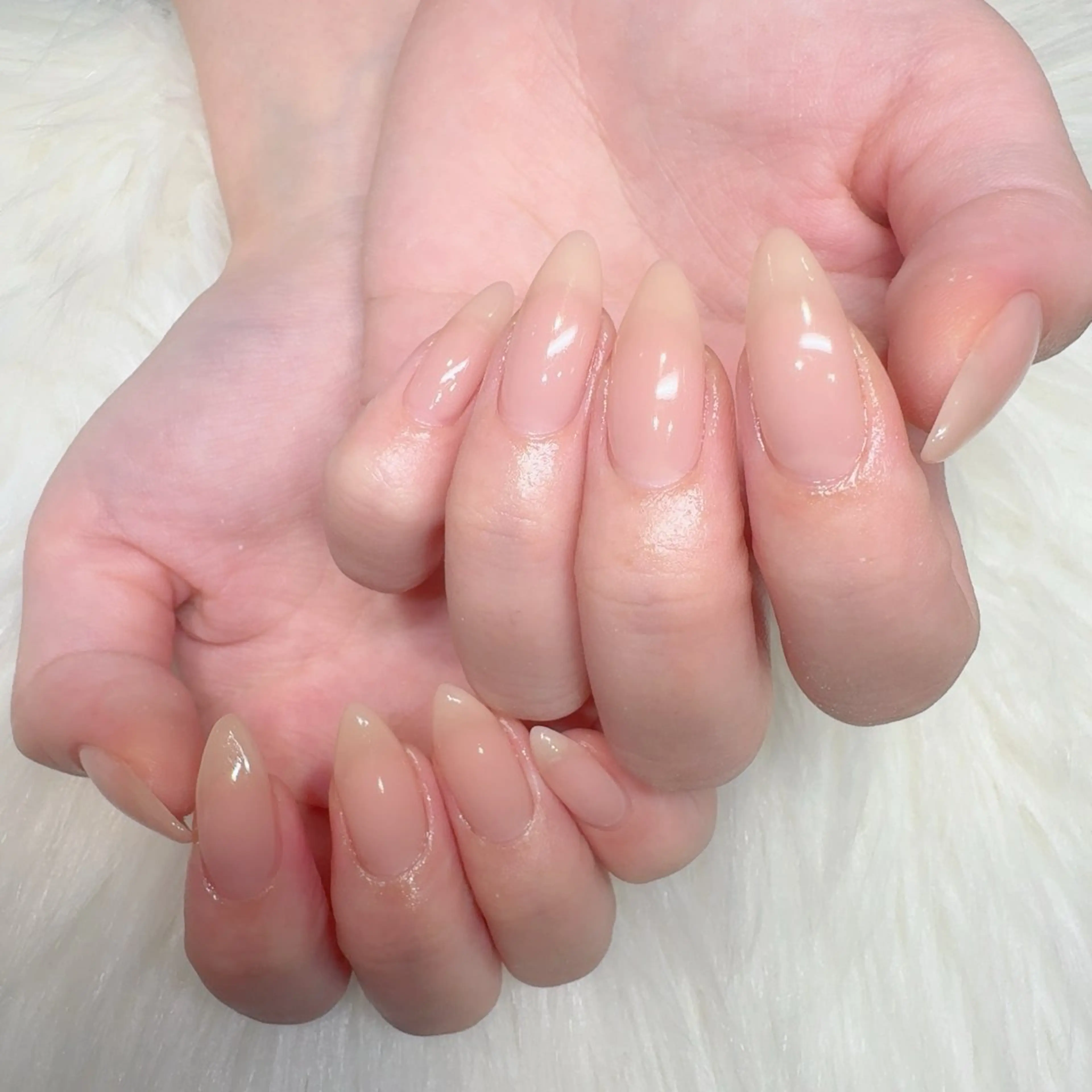 ネイル ワンカラーネイル ハンドネイル 小野澤 紗智のネイルデザイン