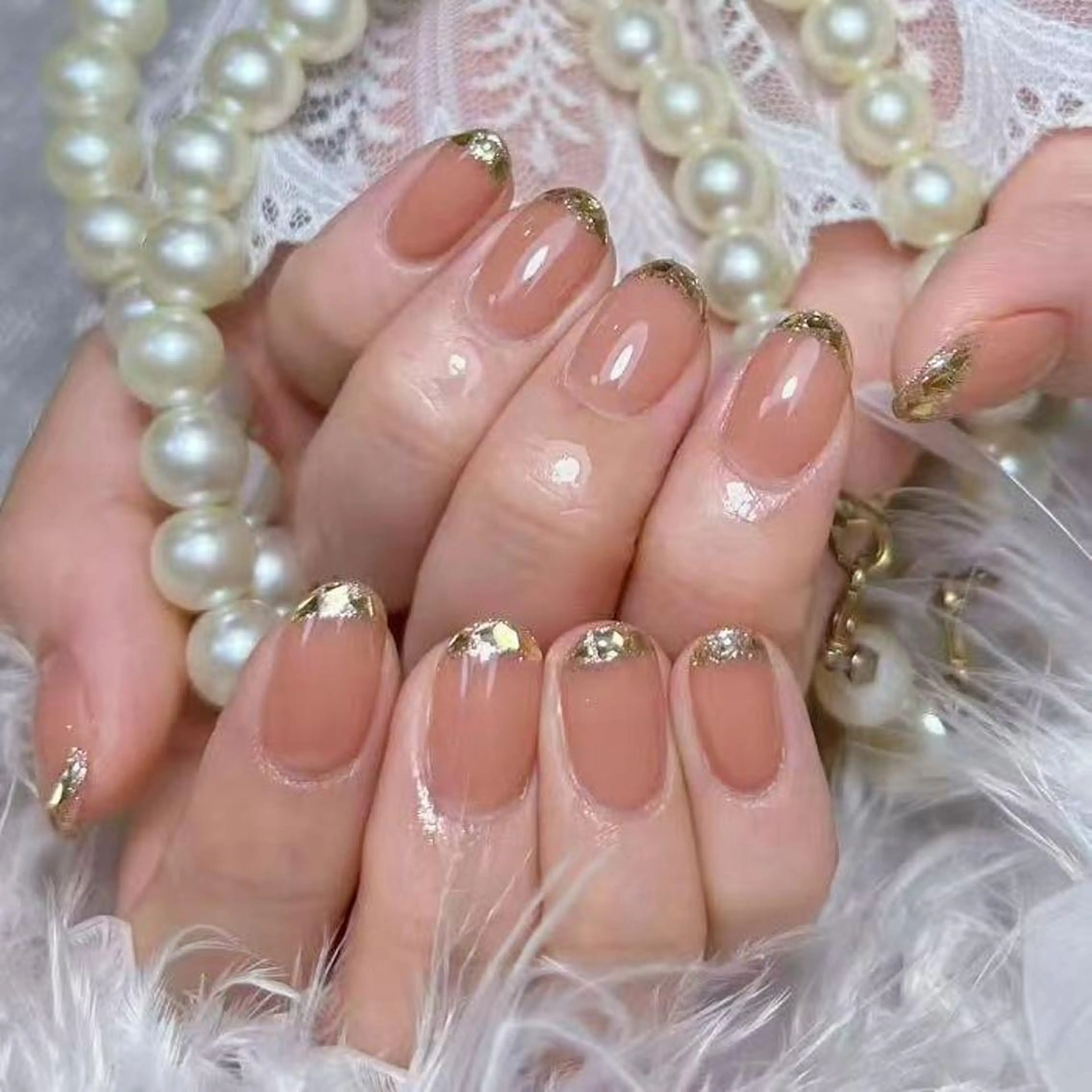 ネイル アートネイル オーロラネイル フラッシュネイル ガーリー キラキラネイル ハンドネイル ハンドケア DIAMOND 💅のネイルデザイン